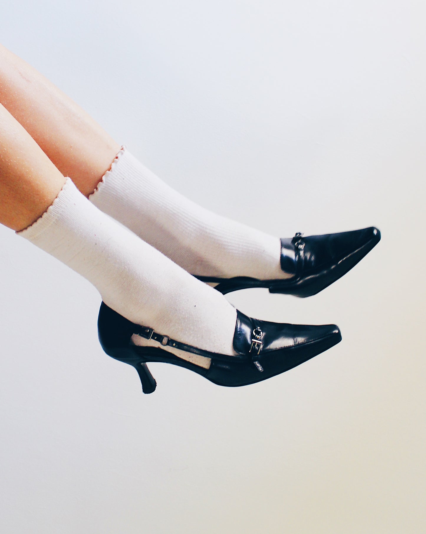 Vintage Liz Claiborne Iflex Black Loafer‑Style Kitten Heels – 90s Office Chic Pumps