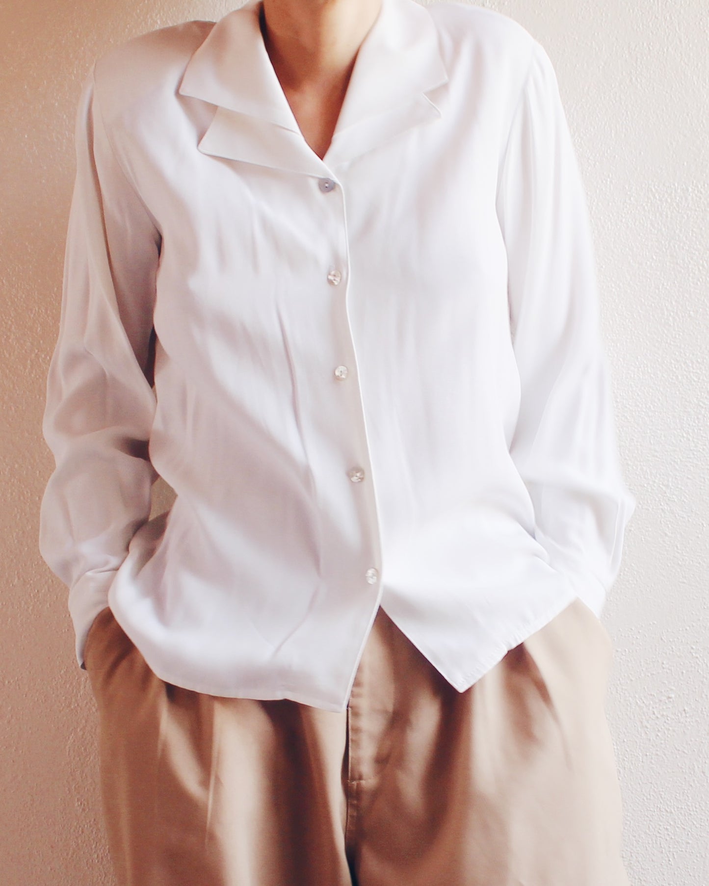 Vintage 80s Ivory Double‑Collar Blouse – Minimalist Business Casual Top for Women