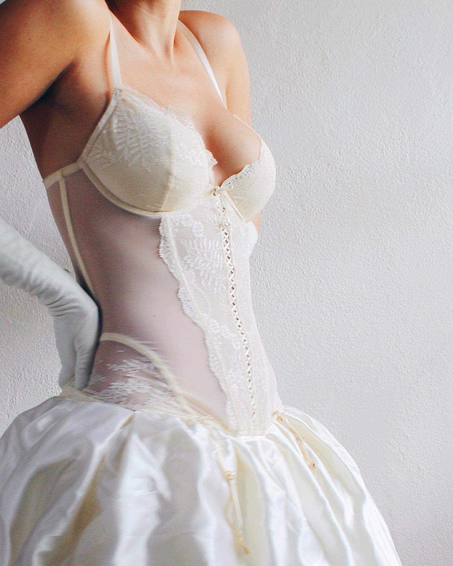 Cream Lace-Up Vintage Victoria's Secret Bustier - Cute Ballerina Coquette Elegance