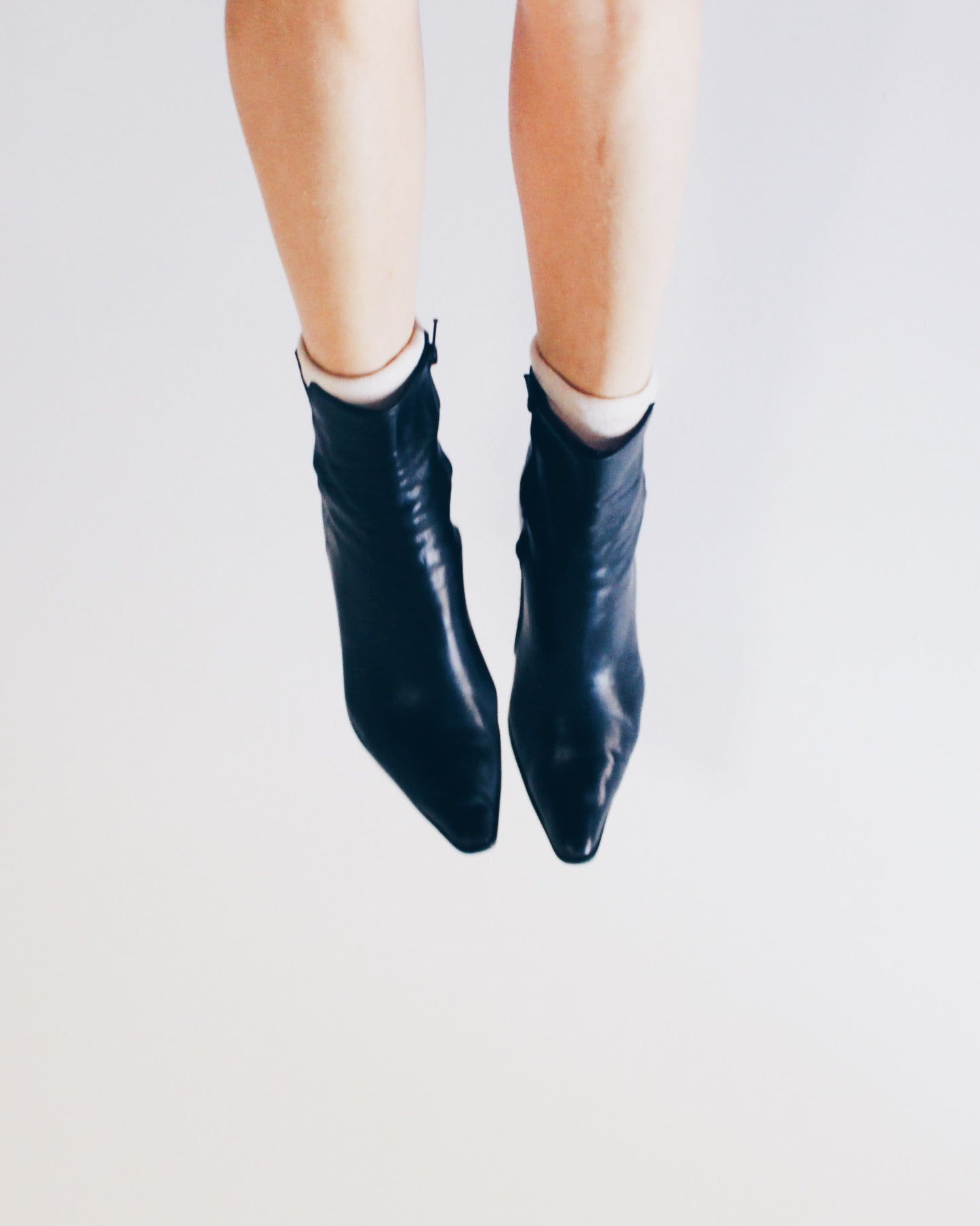 Pointed Toe 90s 2 inch Heeled Boots – Vintage Black Leather Ankle Boots