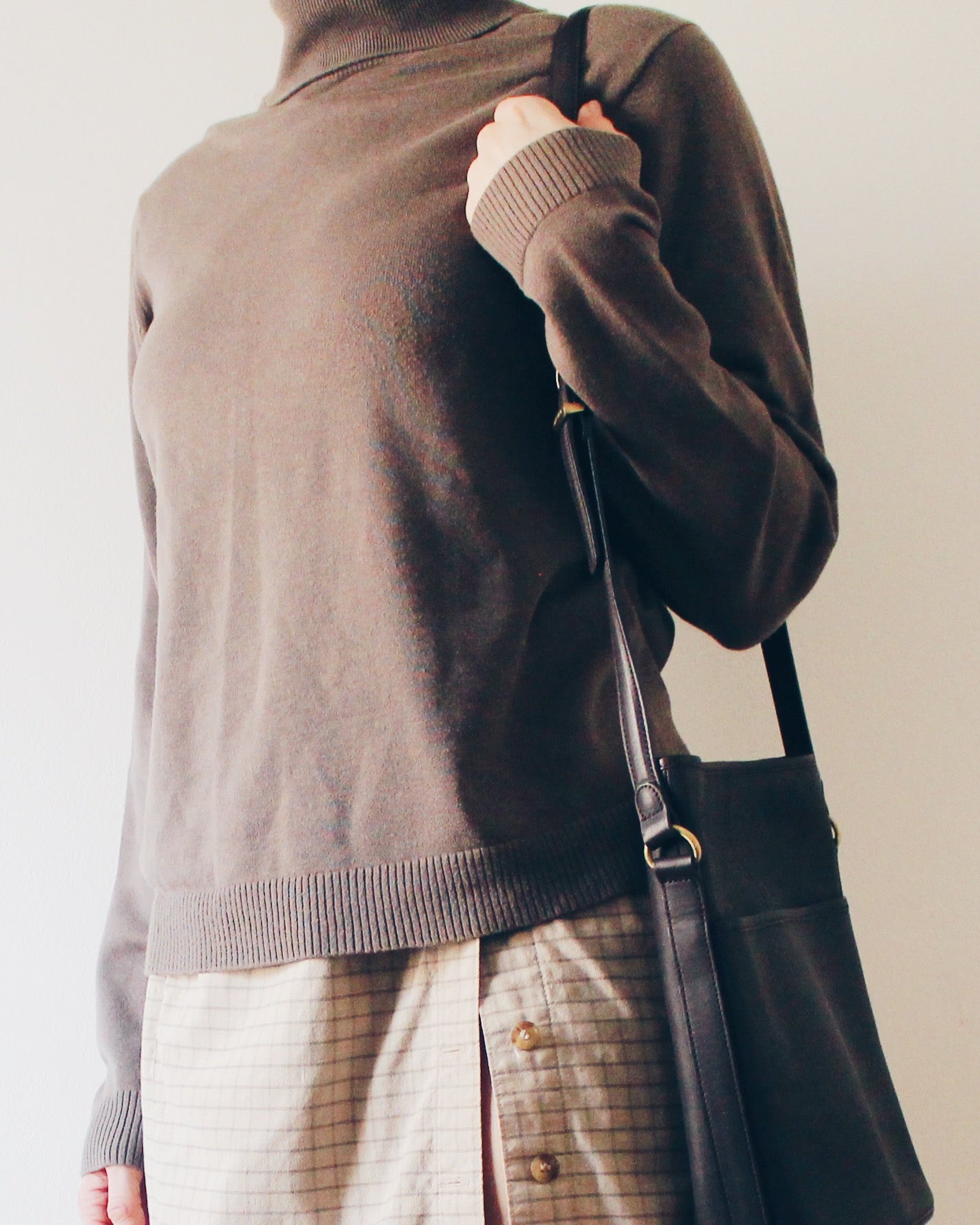 Vintage Gap Khaki‑Grey Turtleneck Sweater – Cozy Minimalist Cotton Knit for Layering