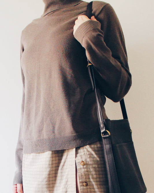 Vintage Gap Khaki‑Grey Turtleneck Sweater – Cozy Minimalist Cotton Knit for Layering
