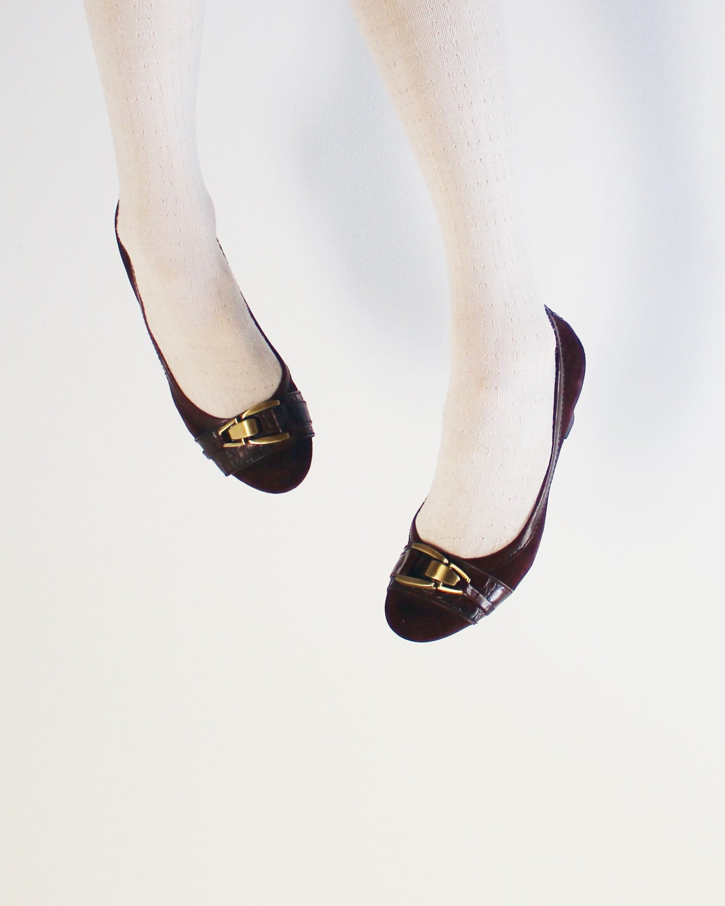 Chocolate Brown Kitten heels / Y2K Naturalizer brown kitten heel Flats with buckle