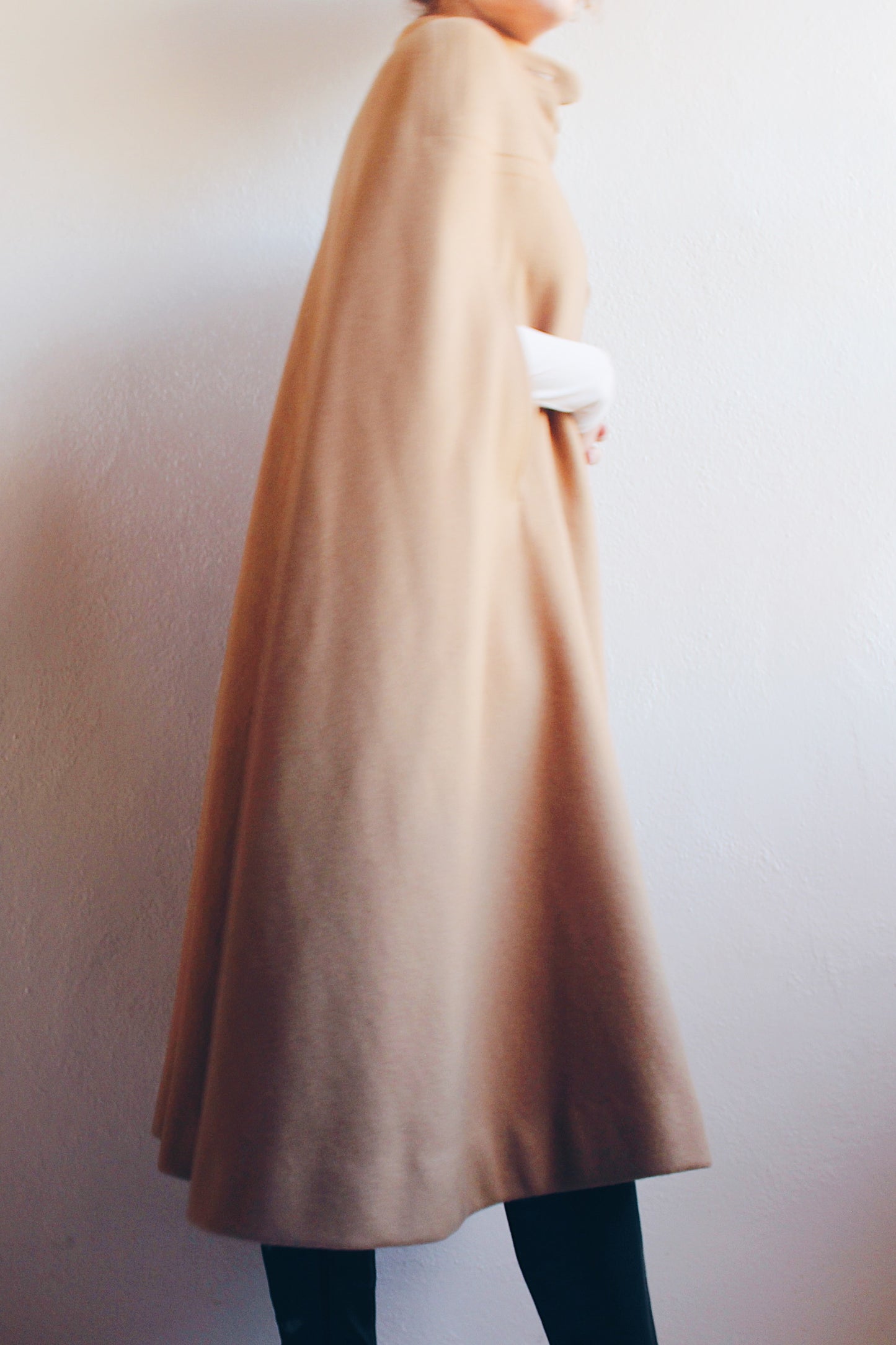 Timeless Chic: 1960s Wool Tan Cloak with Arm Slits - Vintage Elegance