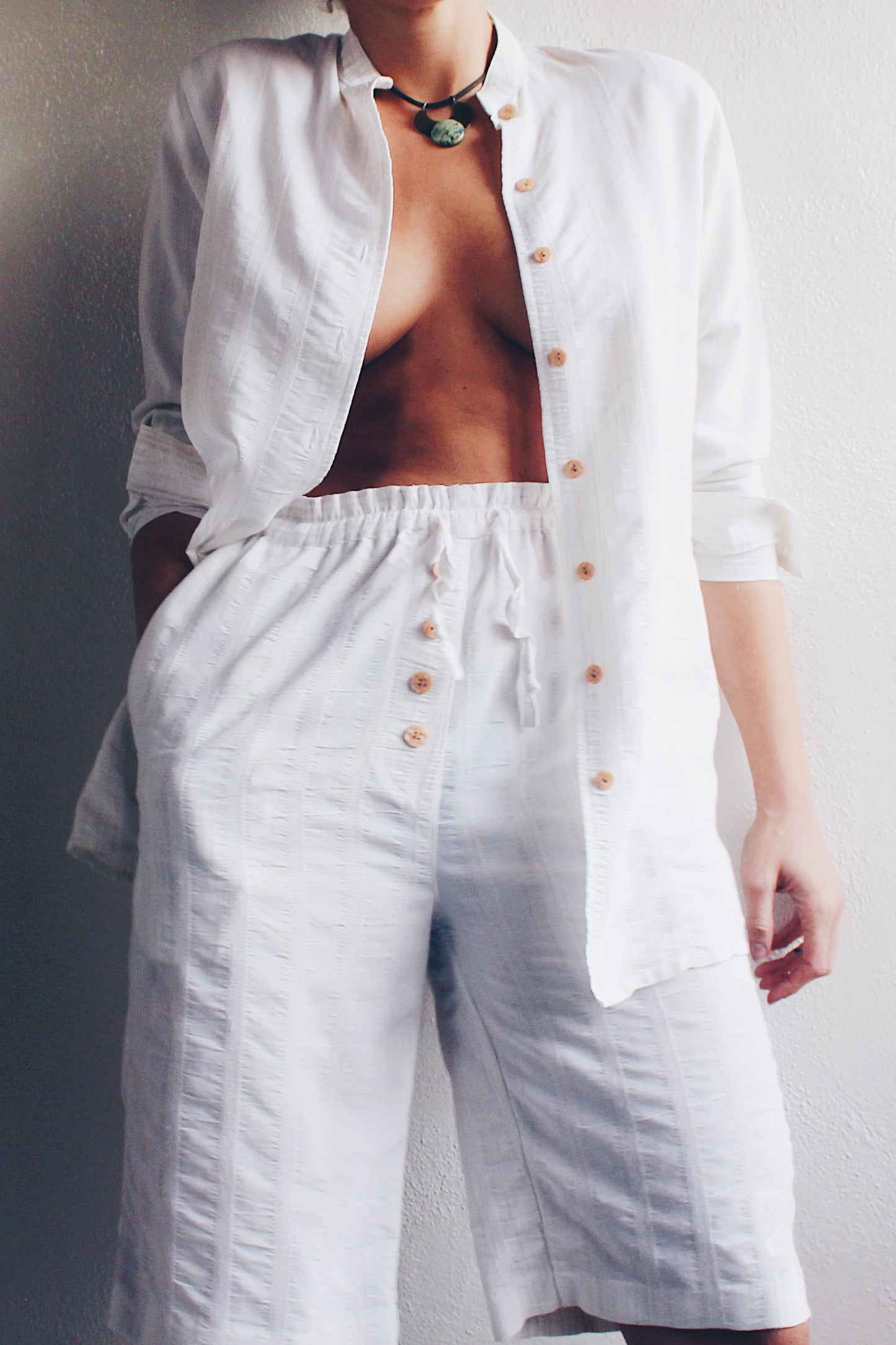 Vintage Beauty Minimalism: White Oat Bliss in Rayon-Linen Blend Matching Set!