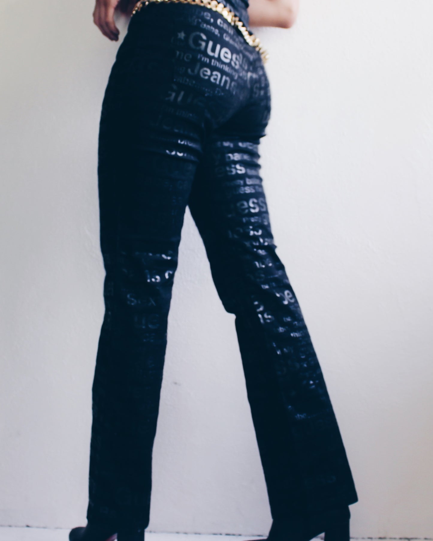Vintage Y2K Guess Black Tube Top & Jeans Set – 2000s Retro Matching Outfit with Logo Print