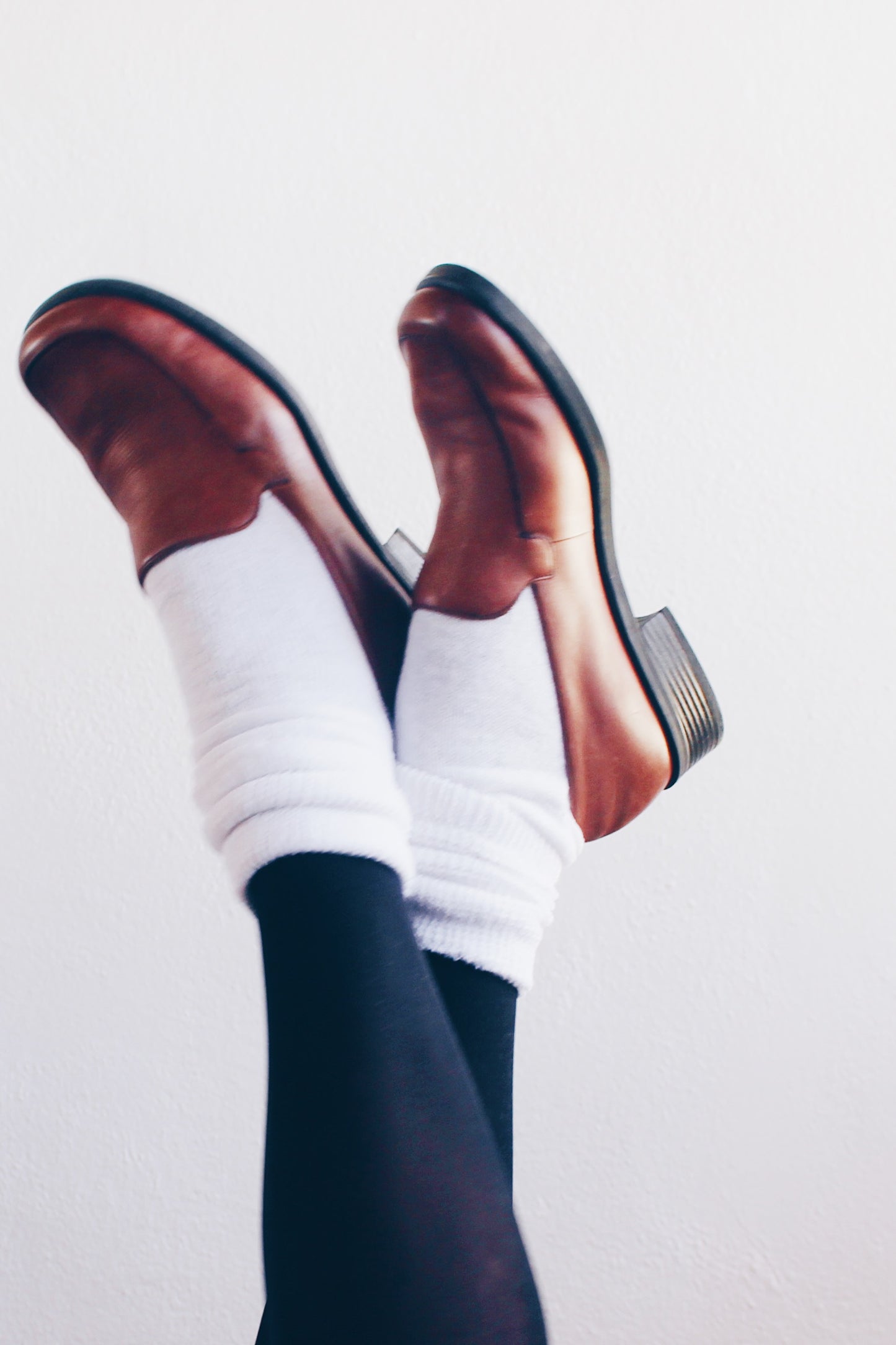 Vintage Y2K Librarian Aesthetic: Brown Leather Heeled Loafers