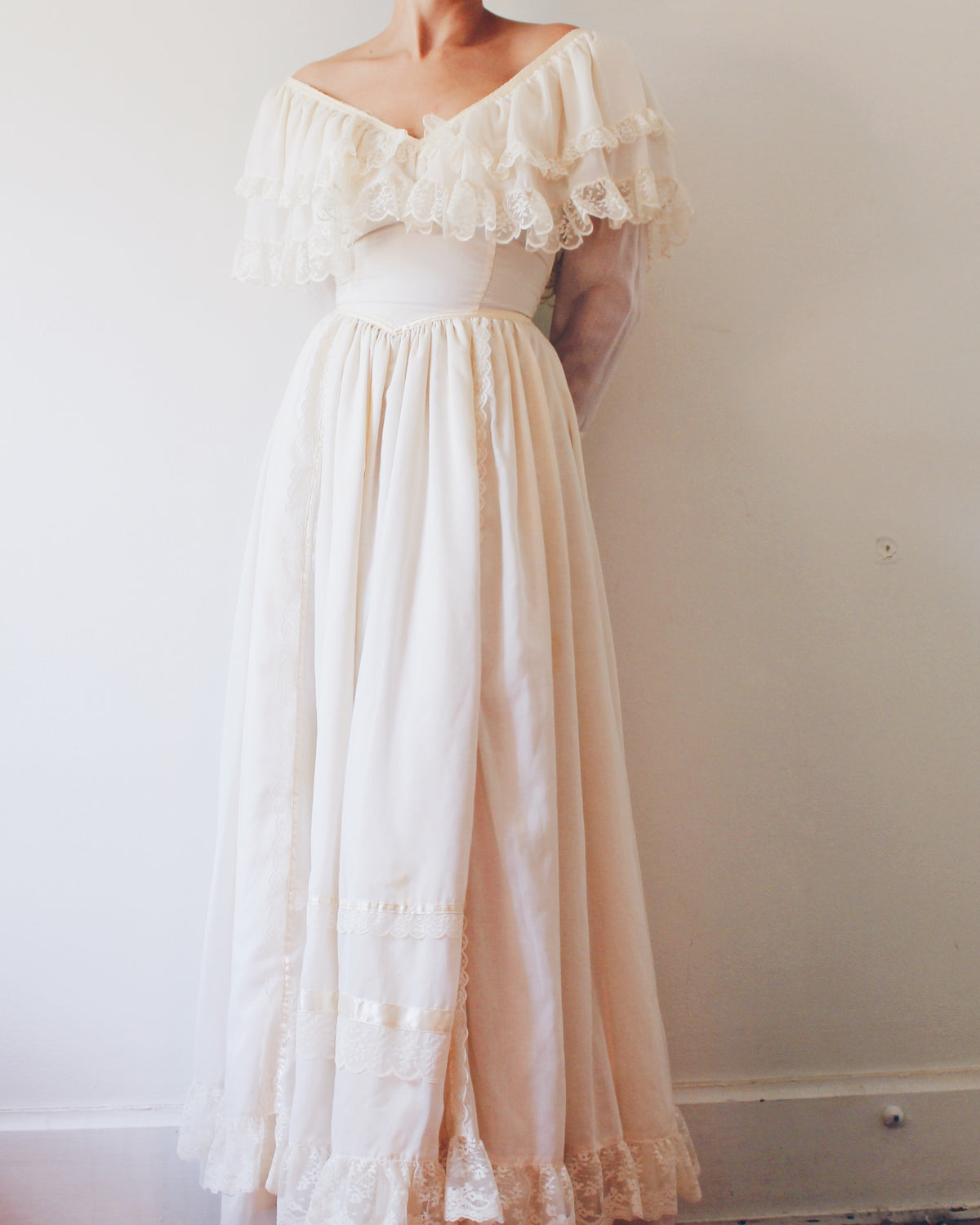 Vintage 70s Gunne Sax Cream Lace Wedding Dress, Layered Bertha Collar, Romantic Renaissance Gown, Soft Goth Bridal Victorian Edwardian