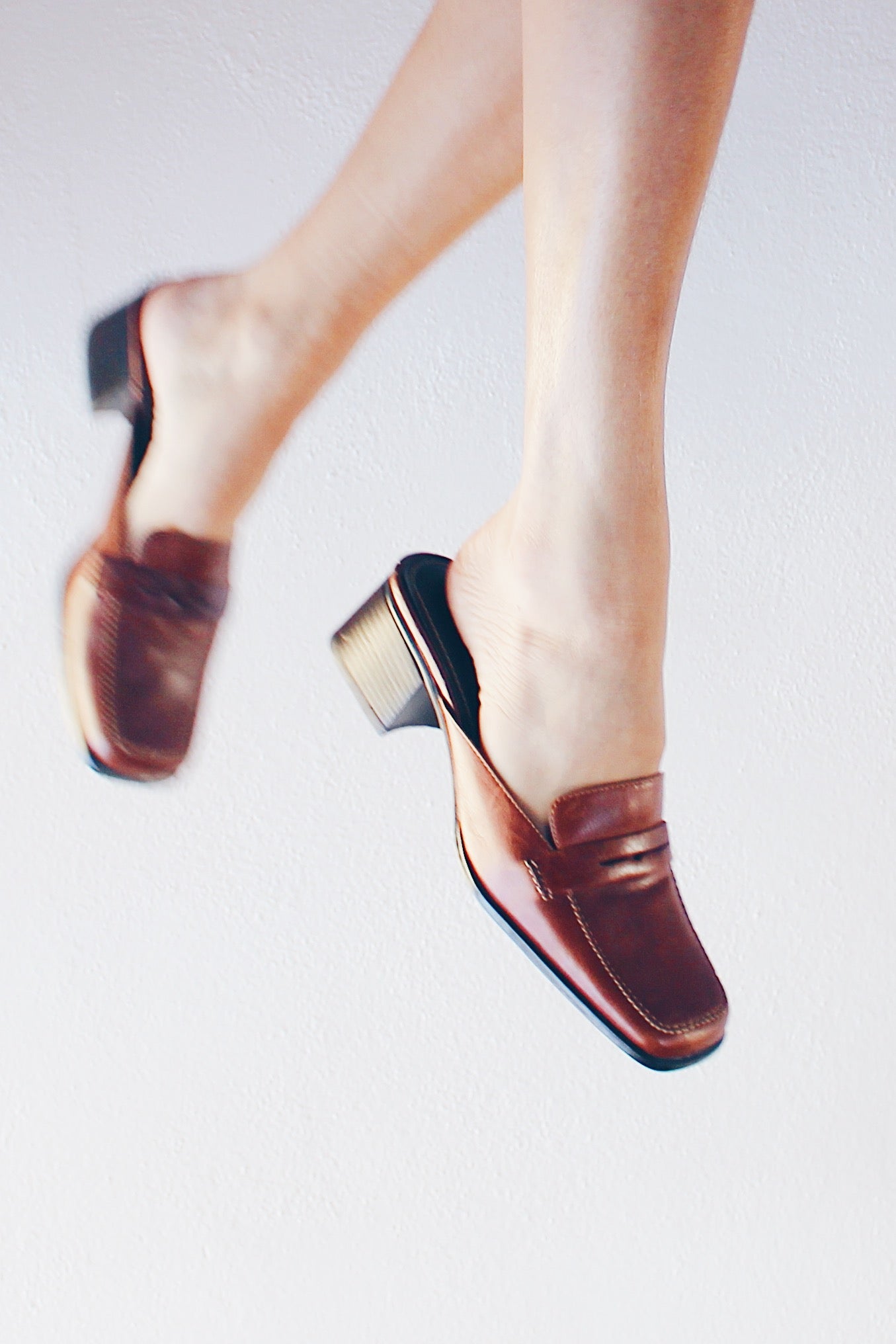 Vintage Y2K Librarian Elegance: Brown Square-Toed Heeled Loafers