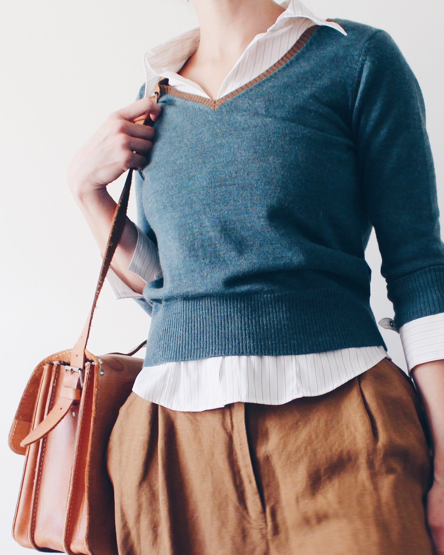 Vintage 100% Italian Merino Wool Sweater – Teal Blue Minimalist Academic Layering Pullover