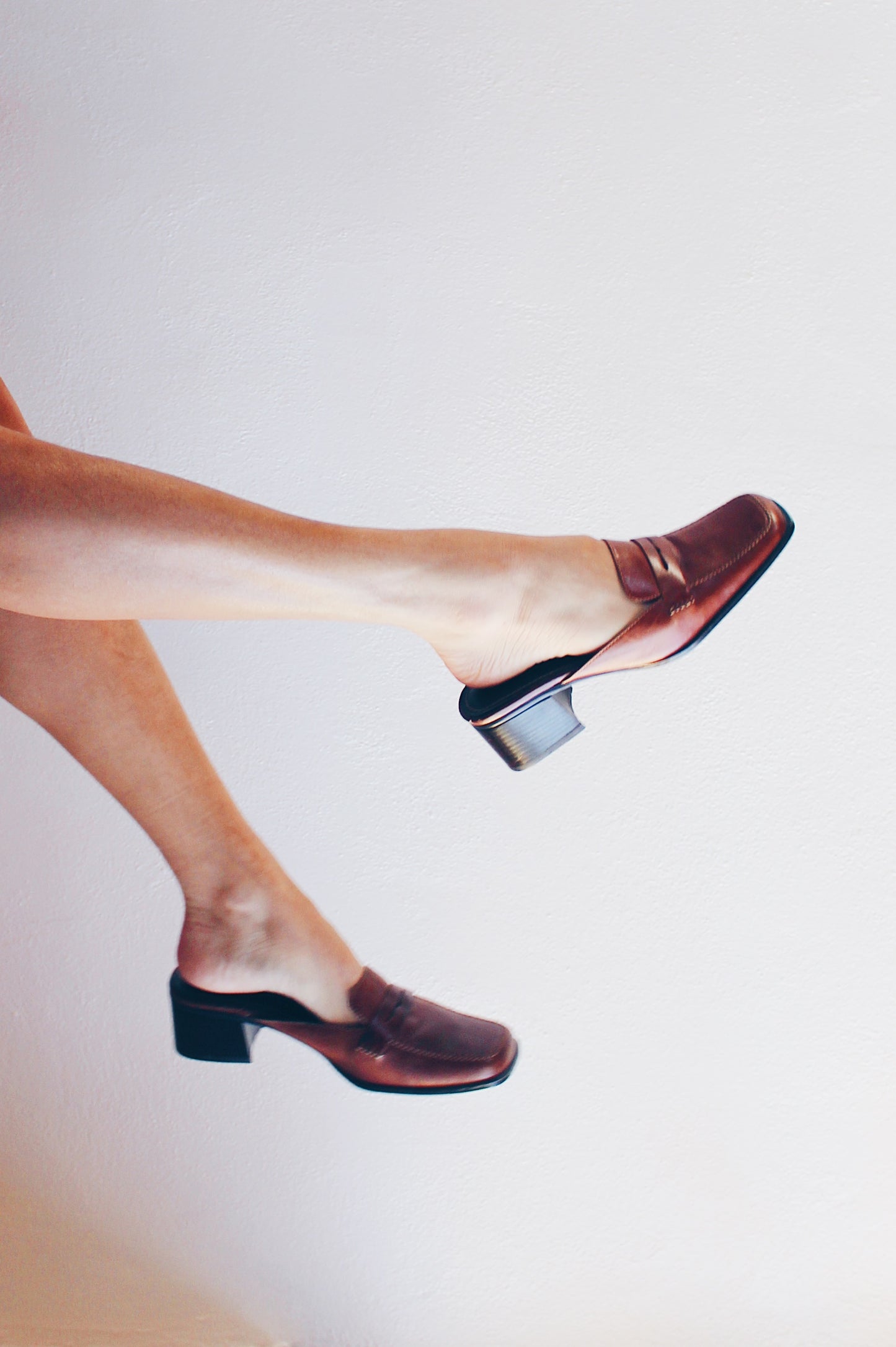 Vintage Y2K Librarian Elegance: Brown Square-Toed Heeled Loafers