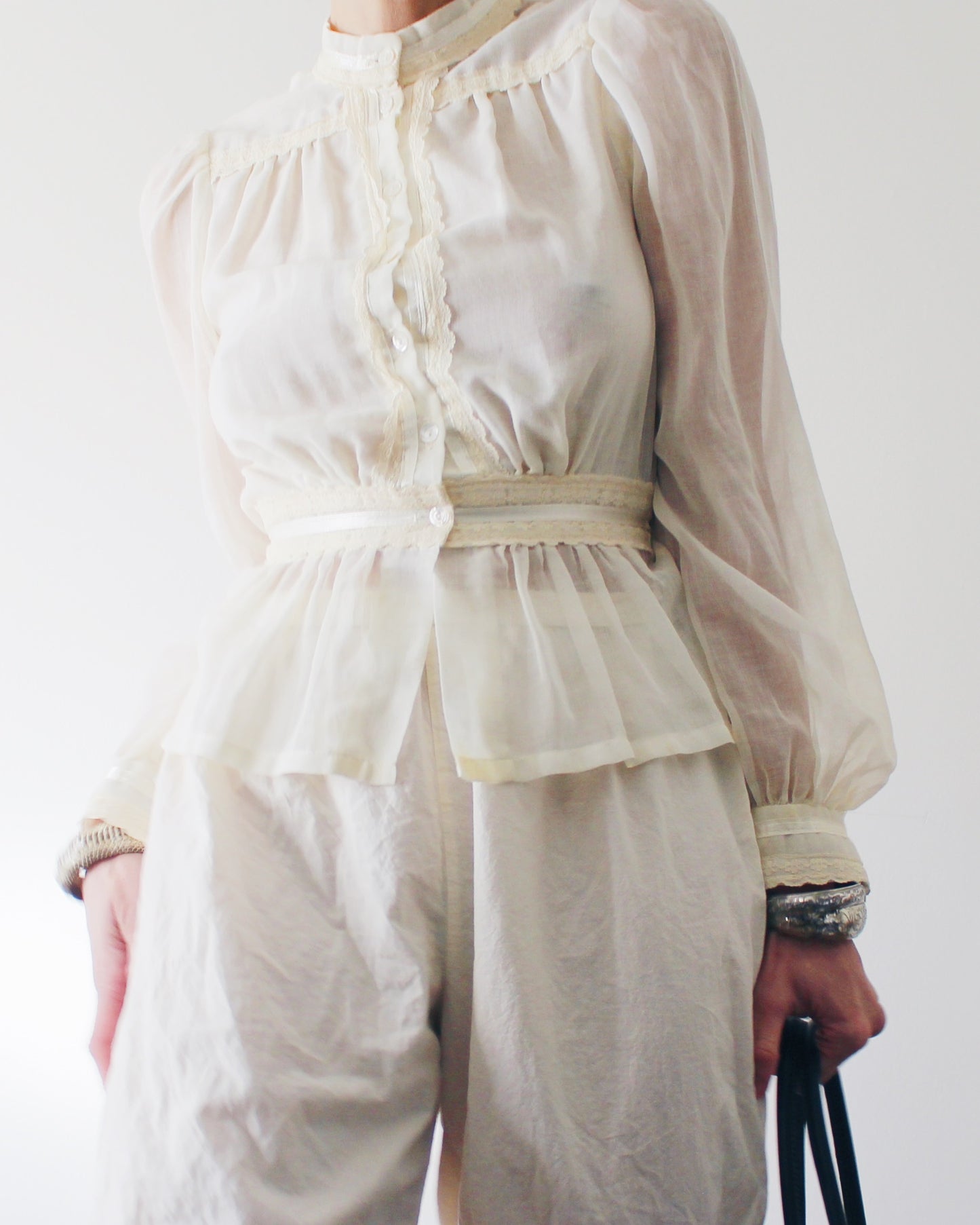 Vintage Gunne Sax Peplum Blouse – Cream Lace Boho Top 100% Cotton Prairie Cottagecore
