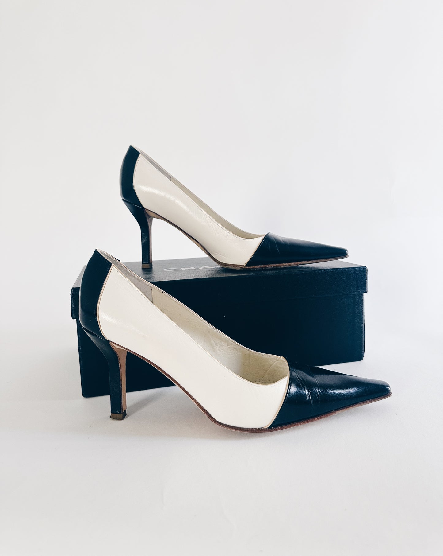 Vintage Chanel Black & White Cap Toe Pointed Heels – Iconic Two Tone Stiletto Pumps | Classic Designer Shoes