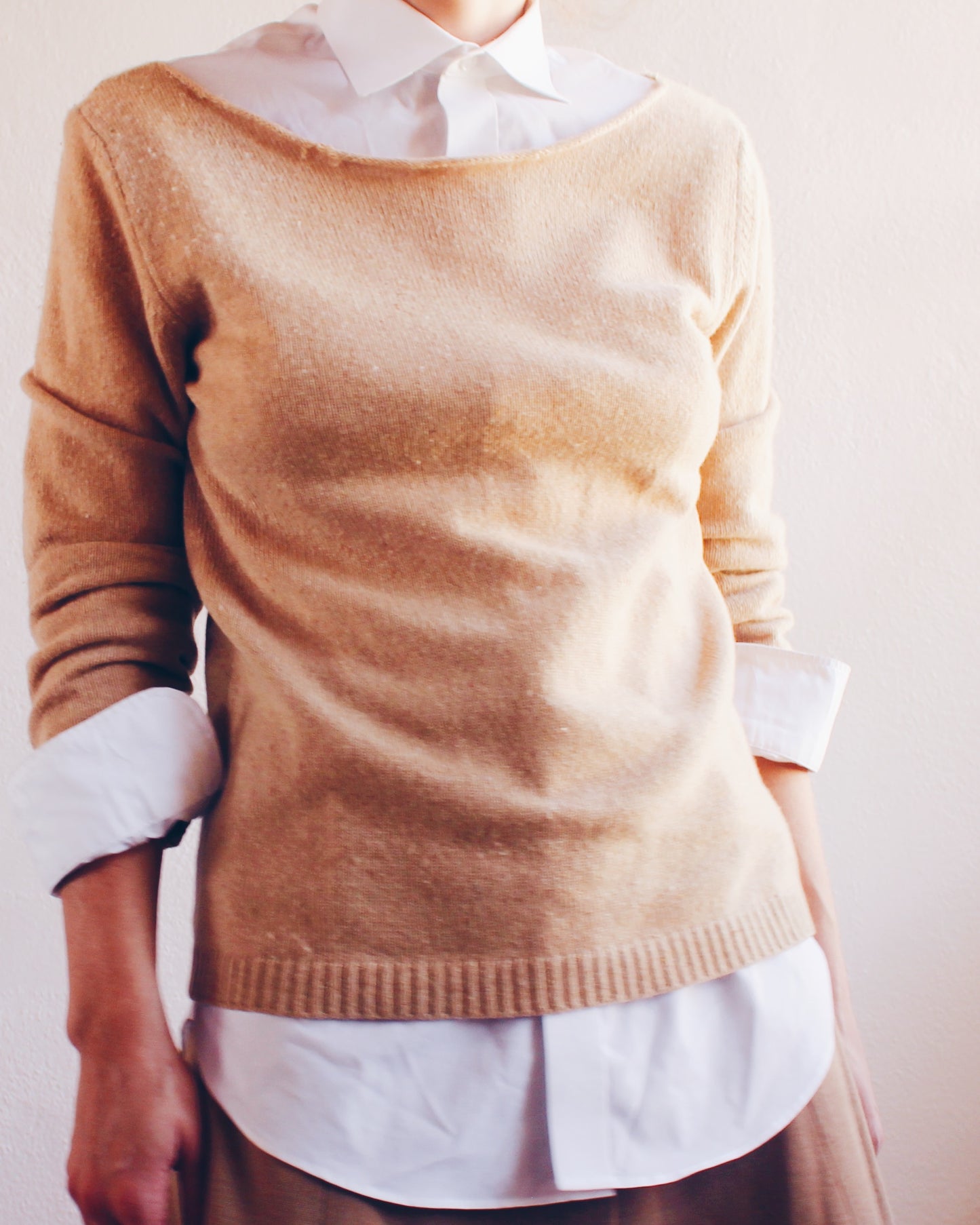 Vintage Tan Cashmere Sweater by Benedetta – Minimalist 90s Style, Layering Pullover, Preppy Academic Knit