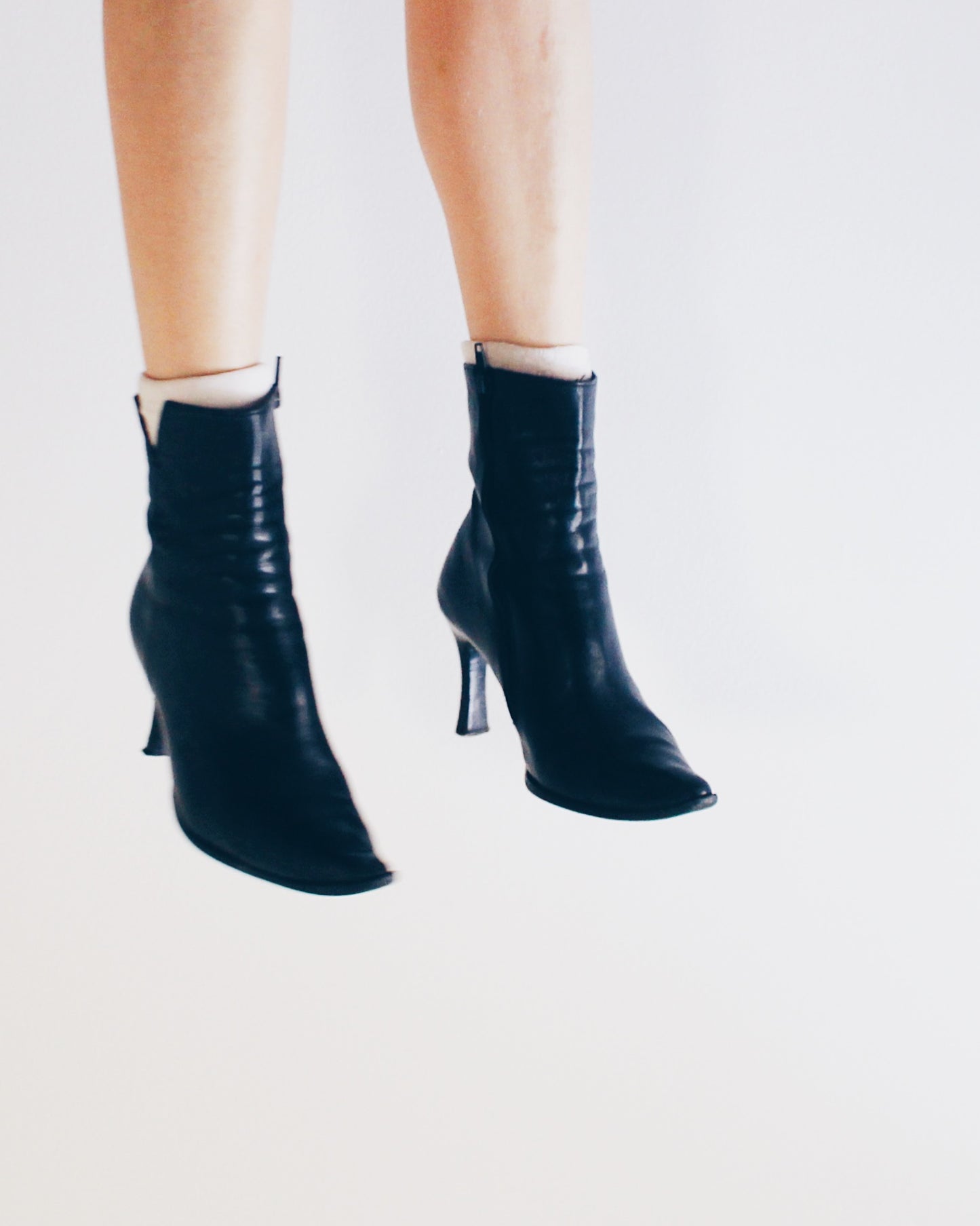 Pointed Toe 90s 2 inch Heeled Boots – Vintage Black Leather Ankle Boots