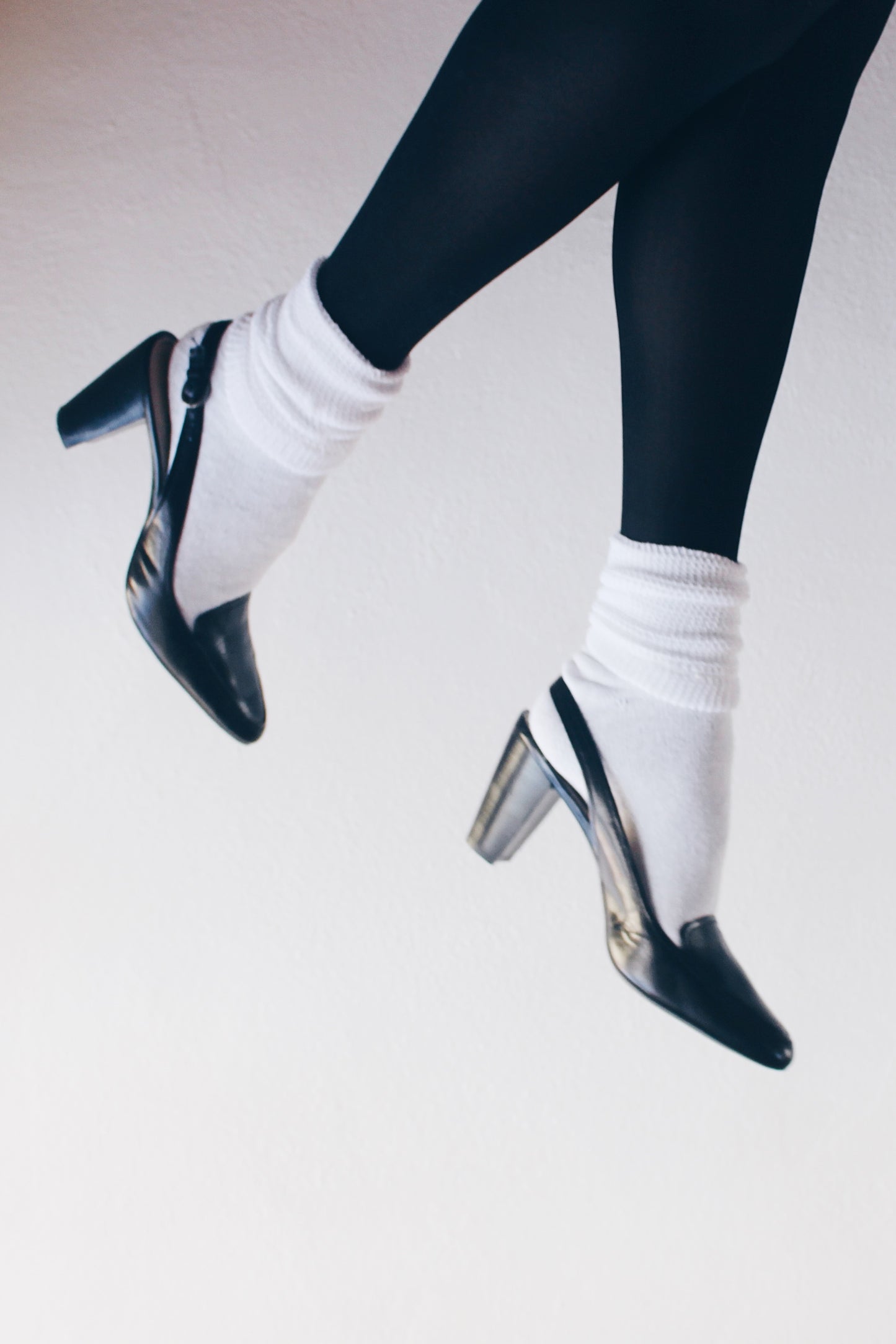 Vintage Y2K Librarian Elegance: Black Anne Klein Heeled Loafers