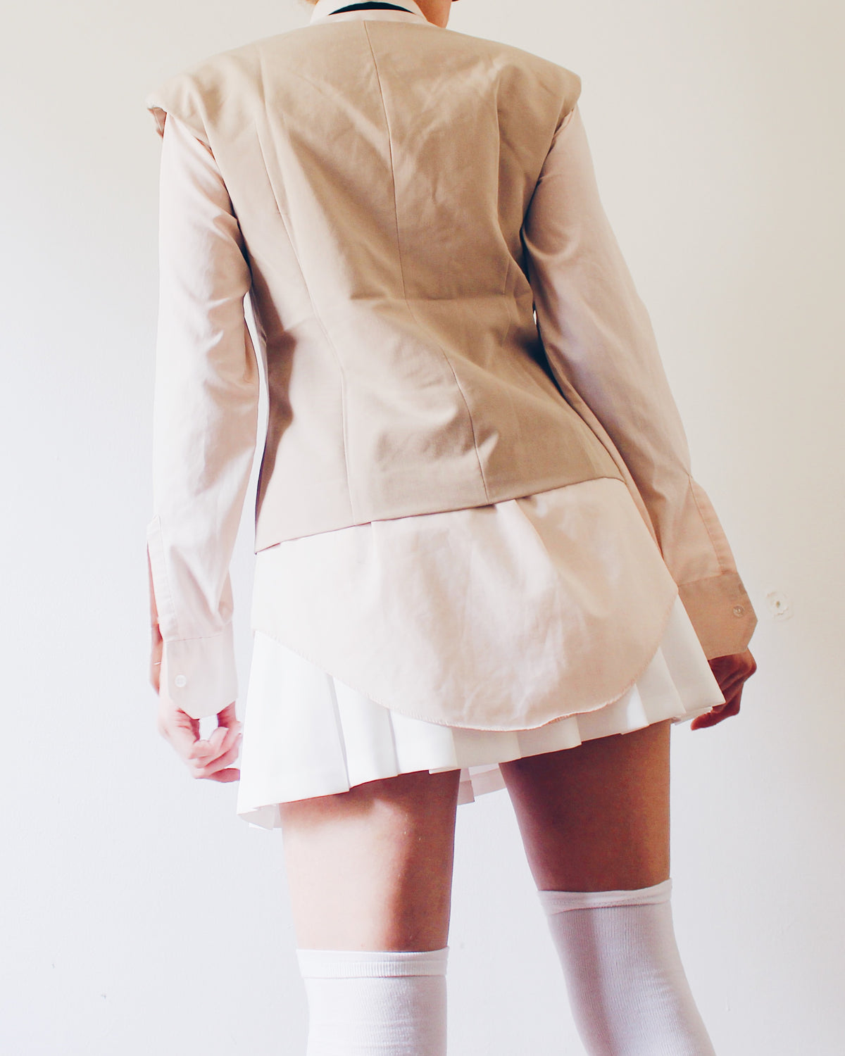 La Lavon Beige Tan Sleeveless Layering Blazer, Double Breasted Buttons, Light Shoulder Pads, Business Casual Coquette Style