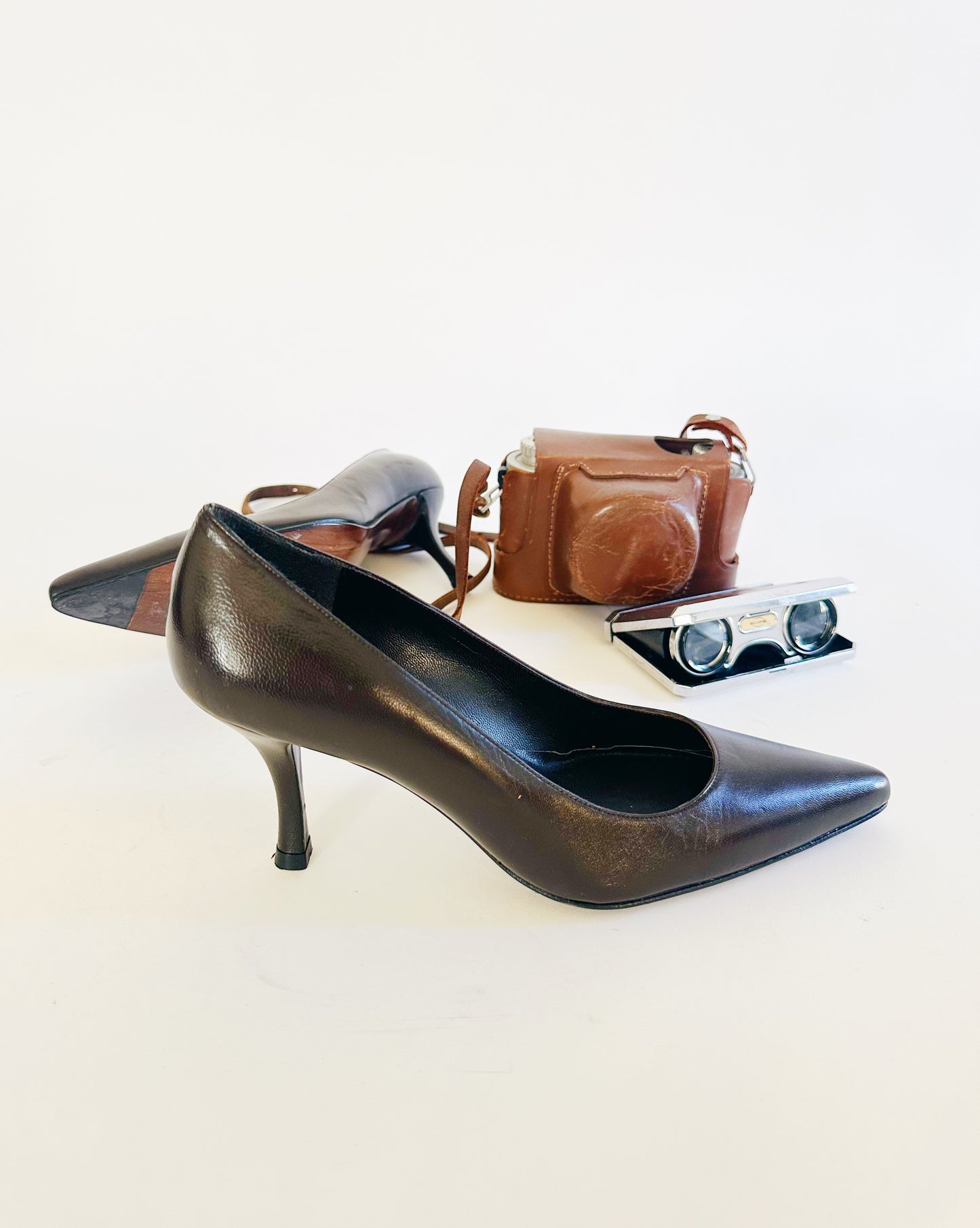 Vintage Stuart Weitzman Dark Chocolate Brown Leather Heels – 90s Minimalist 2 Inch Stiletto Pumps