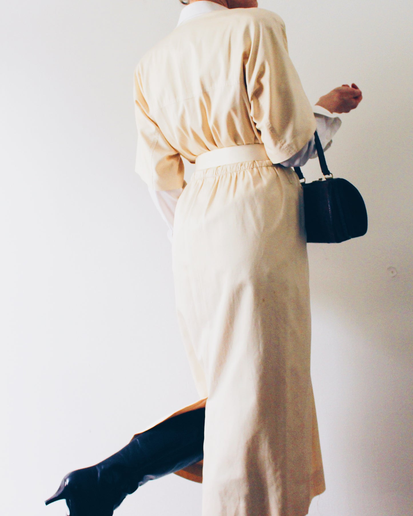 Vintage 90s Silk Trench‑Style Short Sleeve Dress – Cream Belted Waist, Professional Chic Maxi Dress