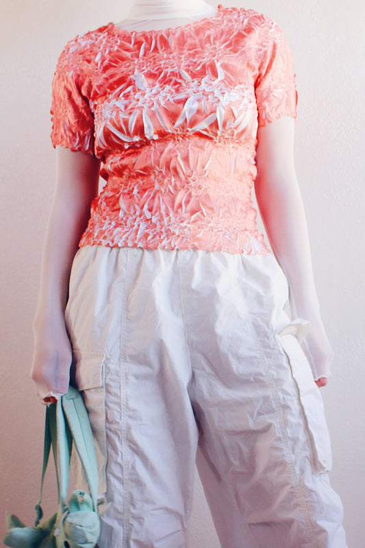 Pink Vintage Popcorn Top from Y2K - Cute Dynamic Textured Bliss