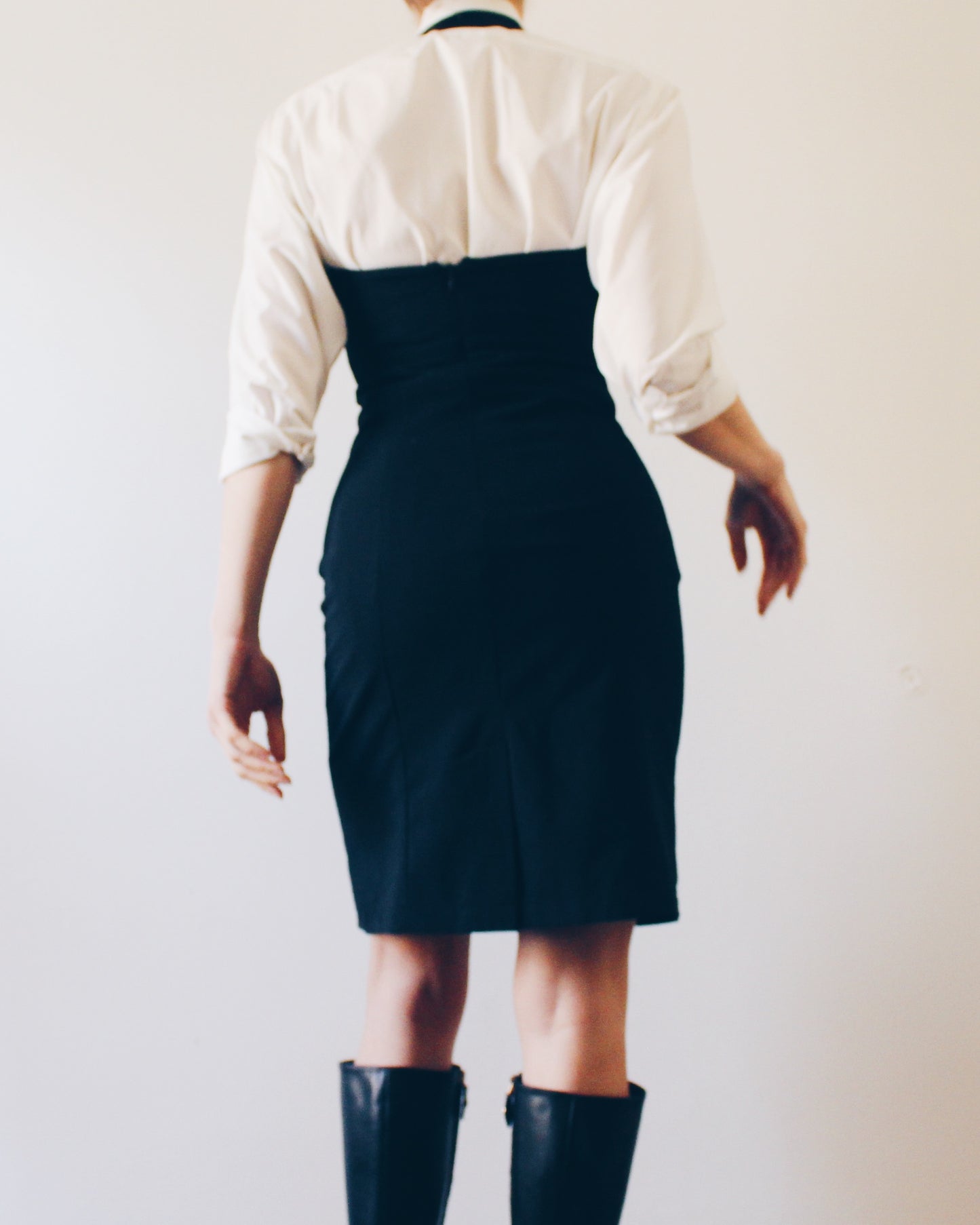 90s Chic Revival: Sleeveless Black Dress for Effortless Elegance / minimalist bodycon little black dress