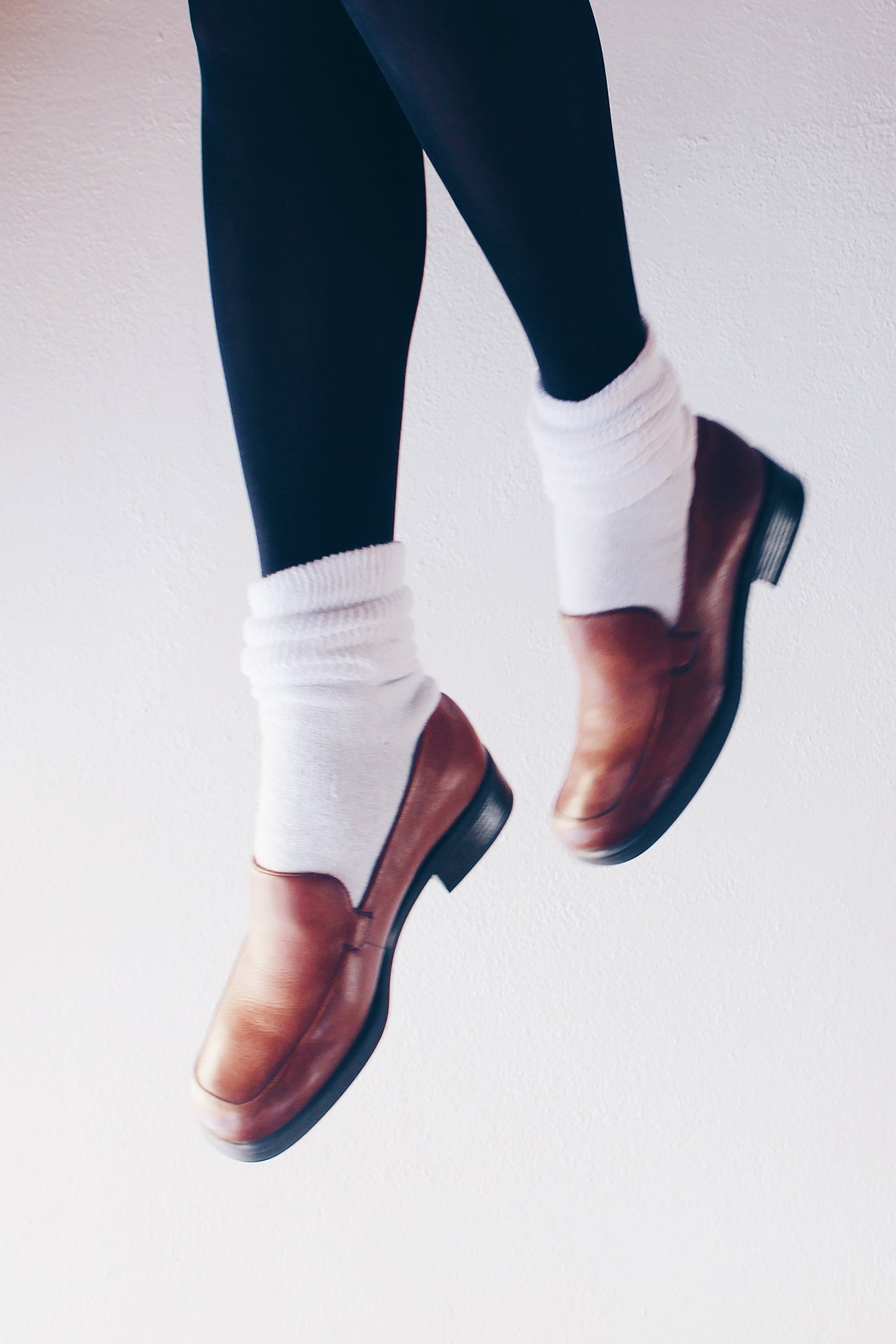 Vintage Y2K Librarian Aesthetic: Brown Leather Heeled Loafers