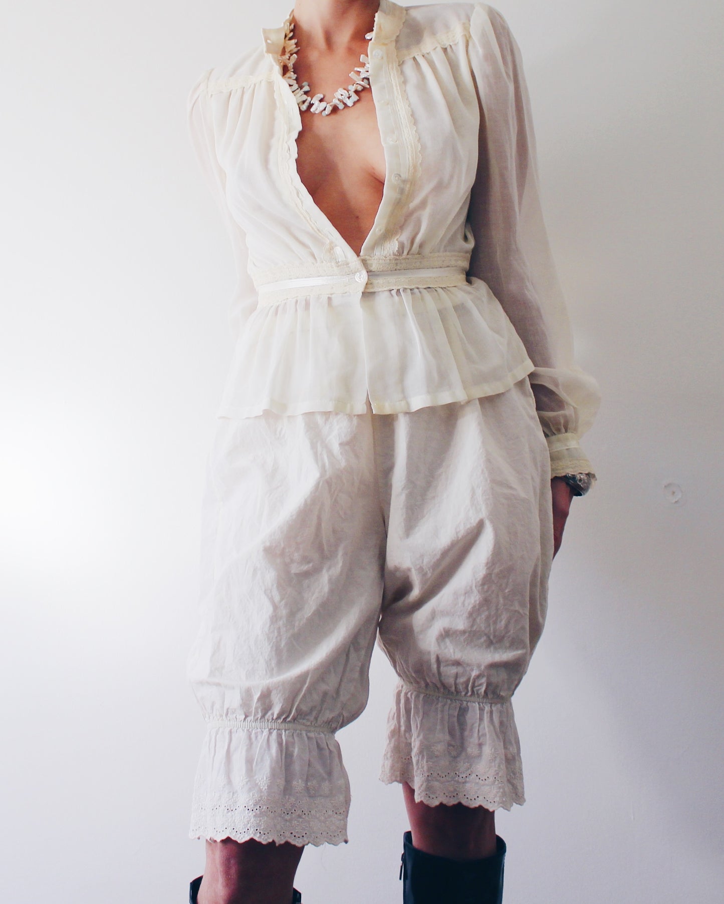 Vintage Gunne Sax Peplum Blouse – Cream Lace Boho Top 100% Cotton Prairie Cottagecore