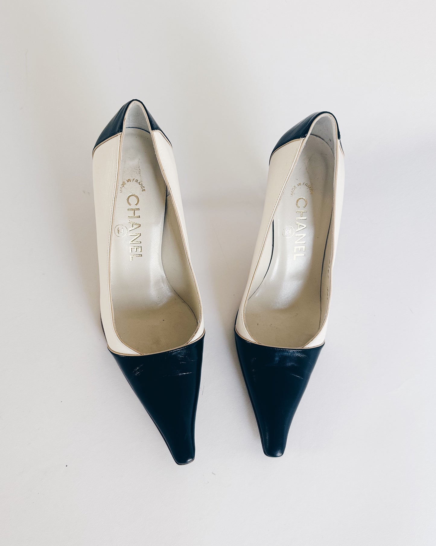 Vintage Chanel Black & White Cap Toe Pointed Heels – Iconic Two Tone Stiletto Pumps | Classic Designer Shoes