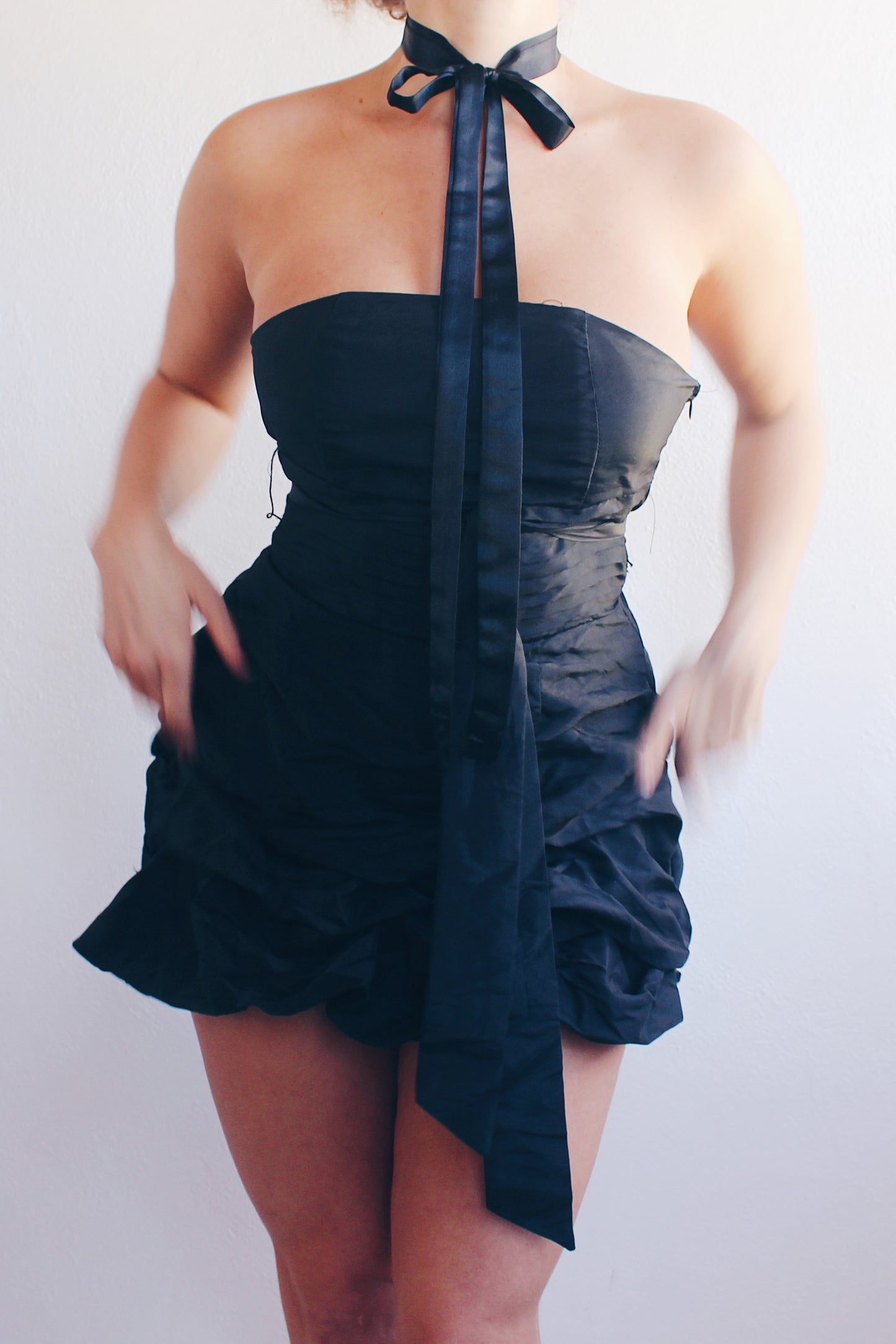 Y2K Dreams Delivered: Sleeveless Black Bubble Skirt Dress for Party Perfection