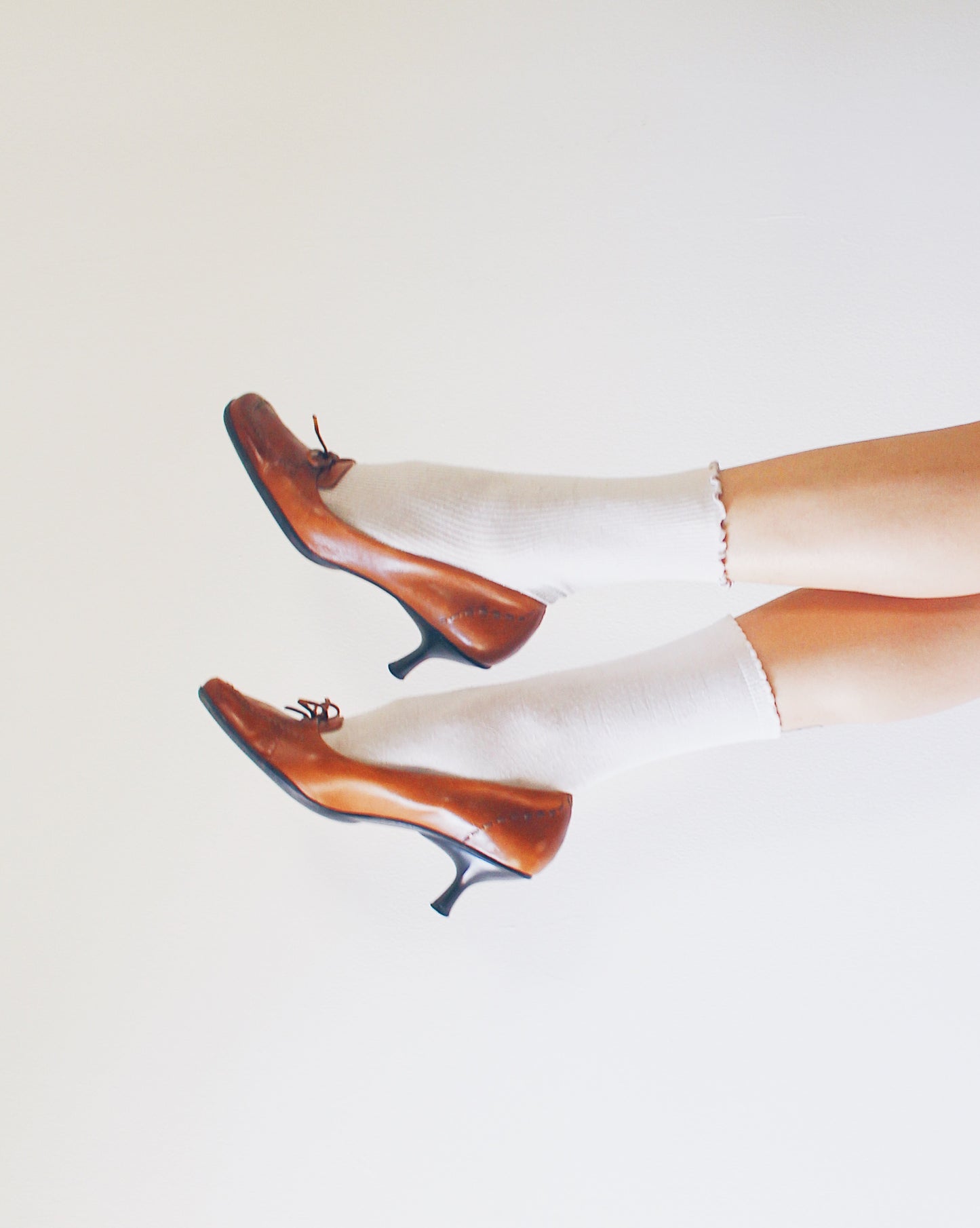 Vintage Enzo Angiolini Tan Leather Square‑Toe Kitten Heels – Academic Bookish Office Chic