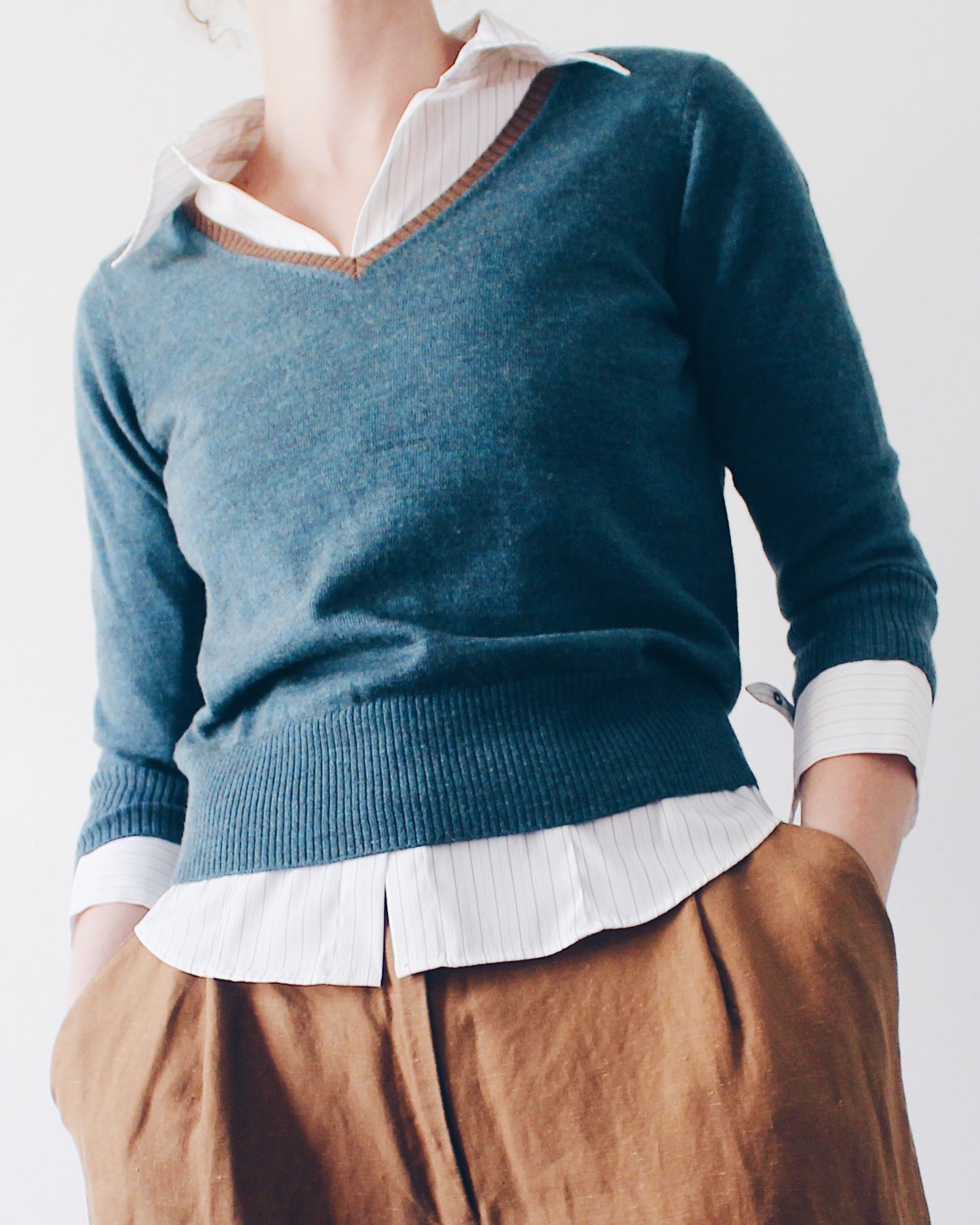 Vintage 100% Italian Merino Wool Sweater – Teal Blue Minimalist Academic Layering Pullover