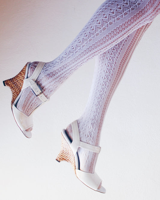 Vintage Y2K Franco Sarto White Leather Sandal Pumps with Woven Straw Heel – Chic Summer Heels