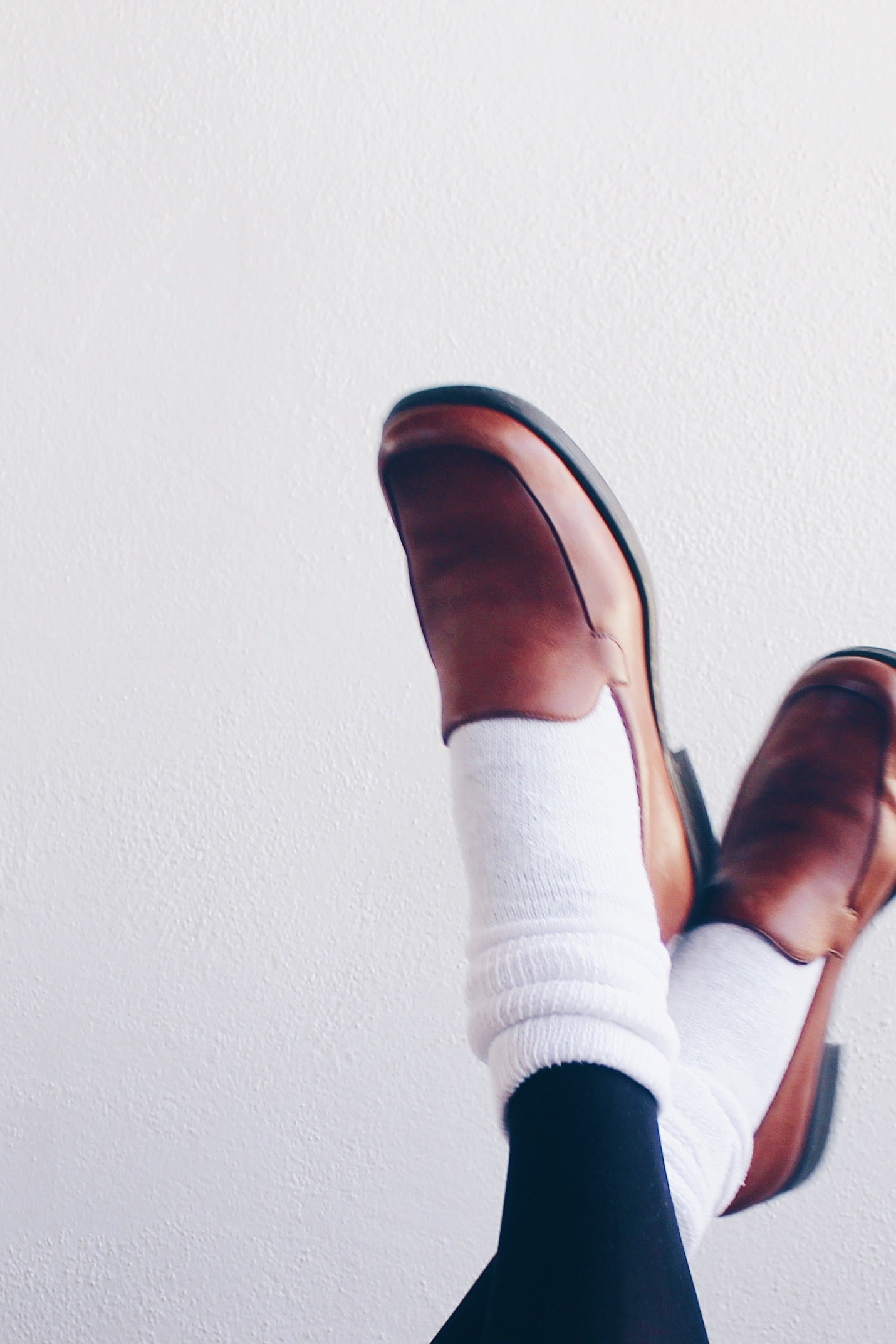 Vintage Y2K Librarian Aesthetic: Brown Leather Heeled Loafers