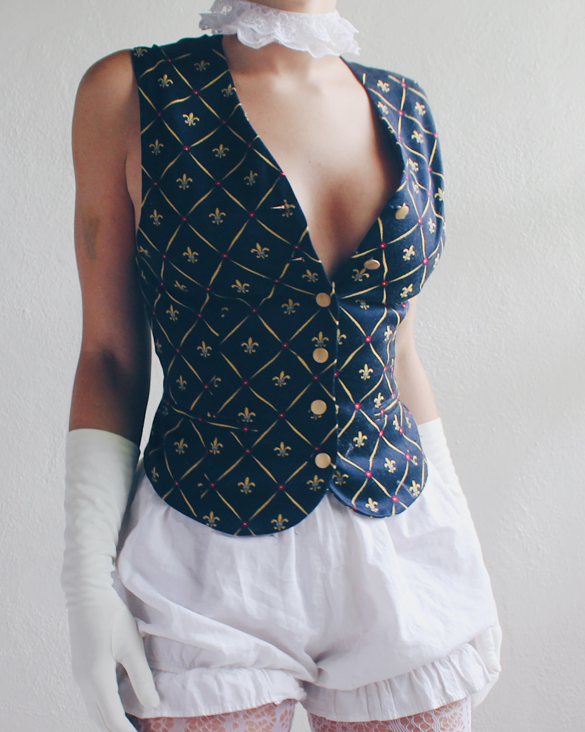 Vintage 90s Lizsport Black Medieval Core Vest with Gold French Fleur de Lis Print, Dark Academia Romantic Soft Goth Fall Look