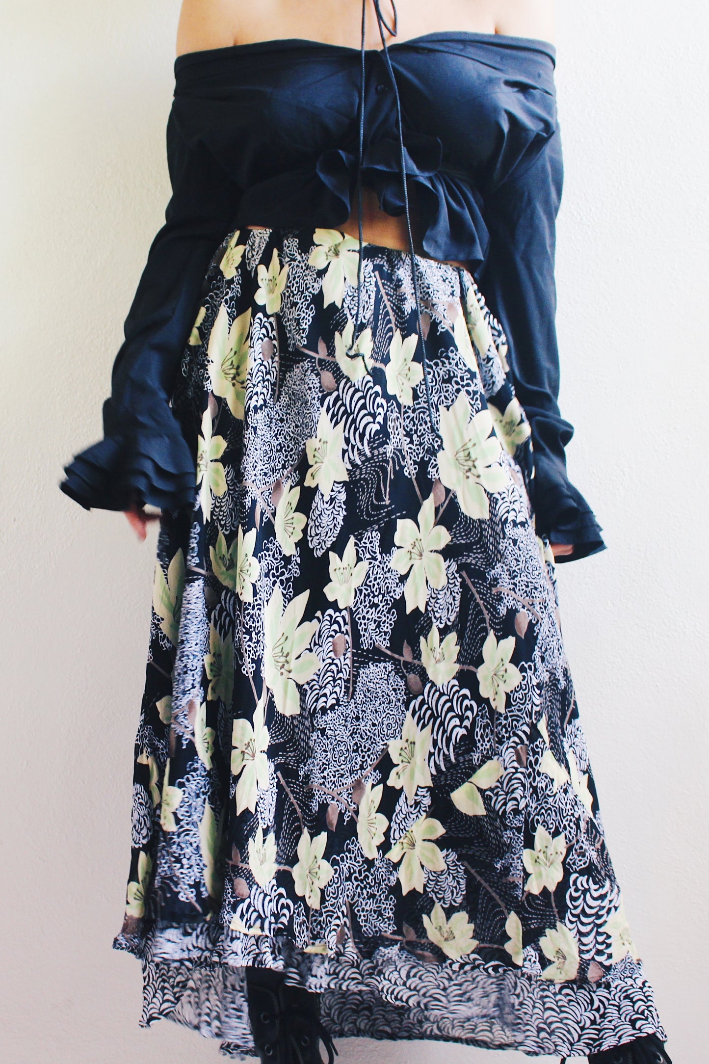 Vintage 90s Black Floral Maxi Skirt - Romantic Grunge Whimsygoth Style