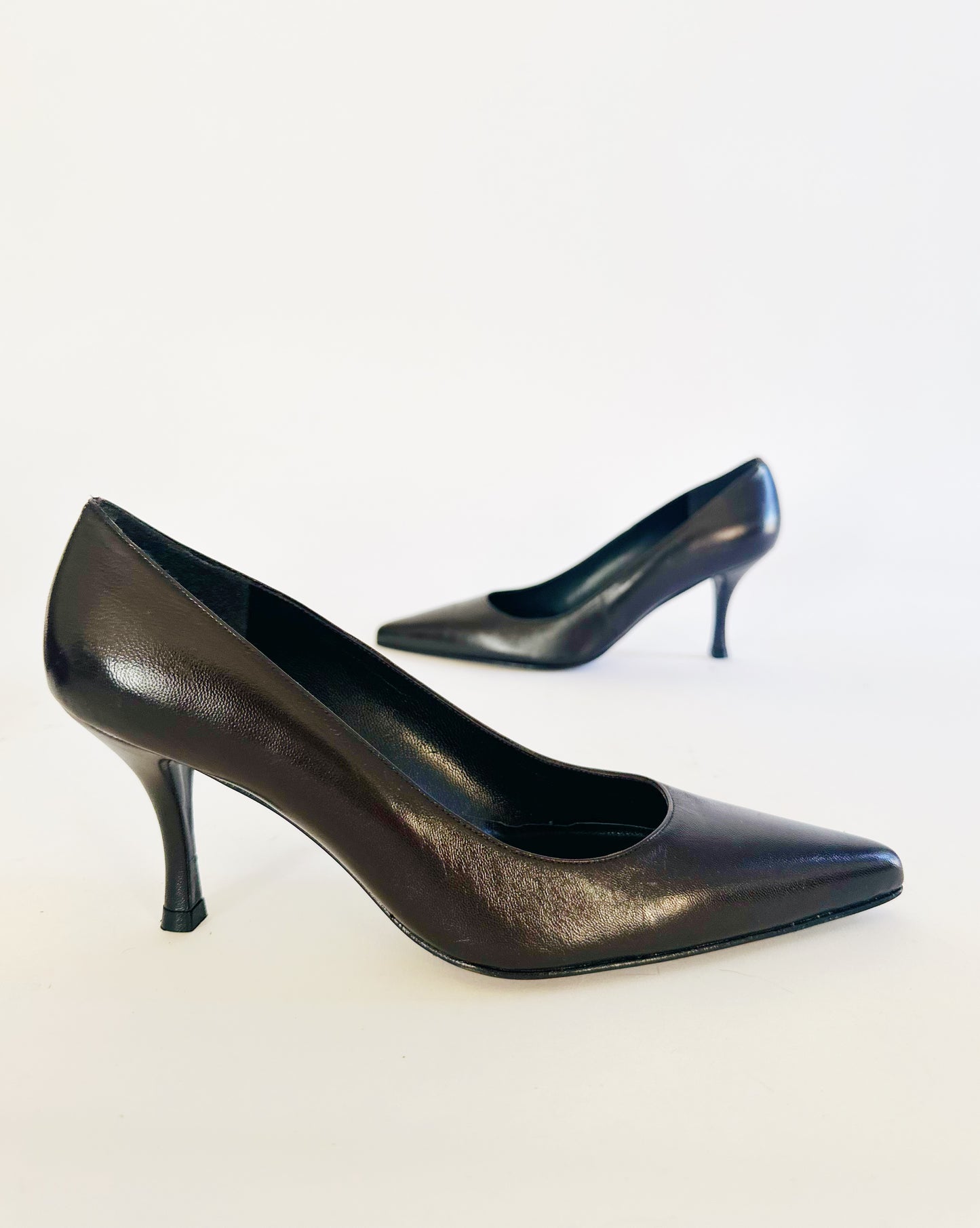 Vintage Stuart Weitzman Dark Chocolate Brown Leather Heels – 90s Minimalist 2 Inch Stiletto Pumps