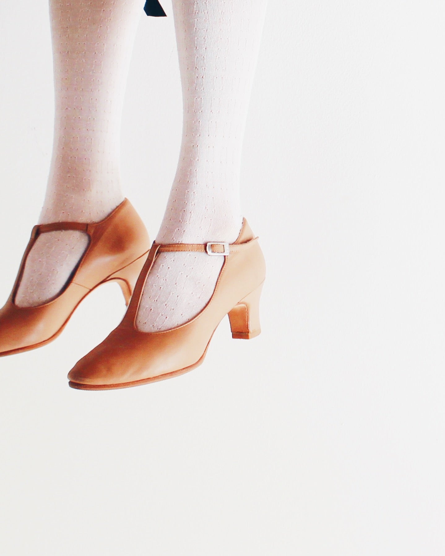 Vintage Bloch Tan Leather Heels – 1920s Inspired Flapper Style Shoes