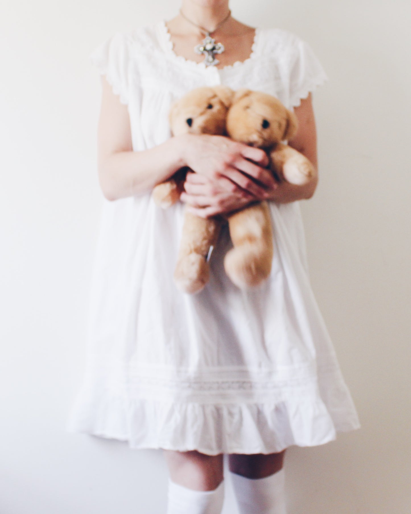 Eileen West White Cotton Babydoll Nightgown Large | Victorian Boho Cottagecore Slip Dress | Heart Button Floral Embroidered Ruffle Hem