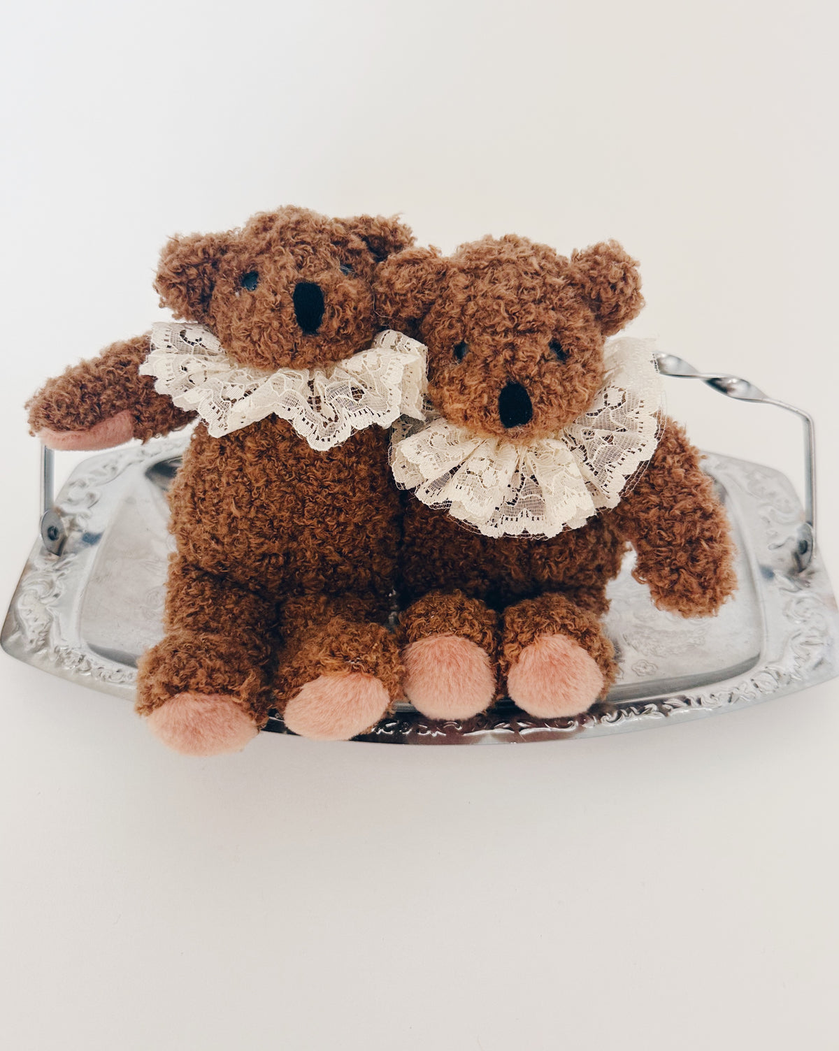 Vintage Twin Teddy Bears Besties | Connected Best Friends Plush with Lace Collars | Unbranded Hugging Bear Pair Nursery Decor Collectible Toy