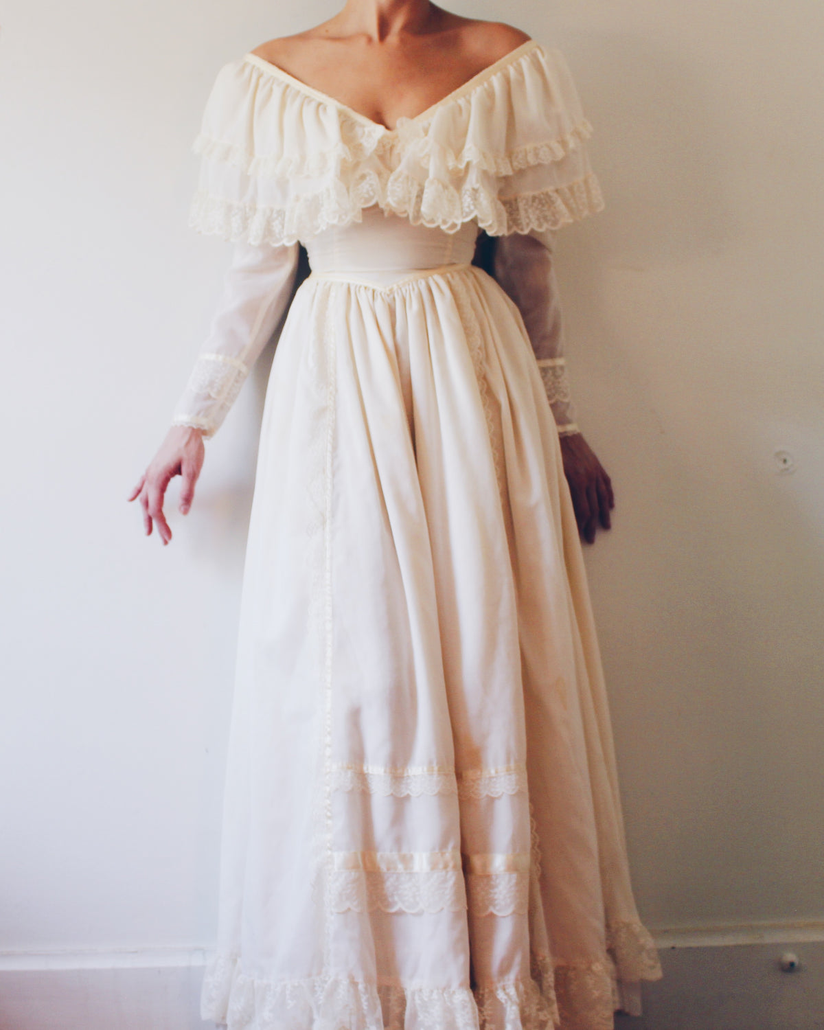 Vintage 70s Gunne Sax Cream Lace Wedding Dress, Layered Bertha Collar, Romantic Renaissance Gown, Soft Goth Bridal Victorian Edwardian