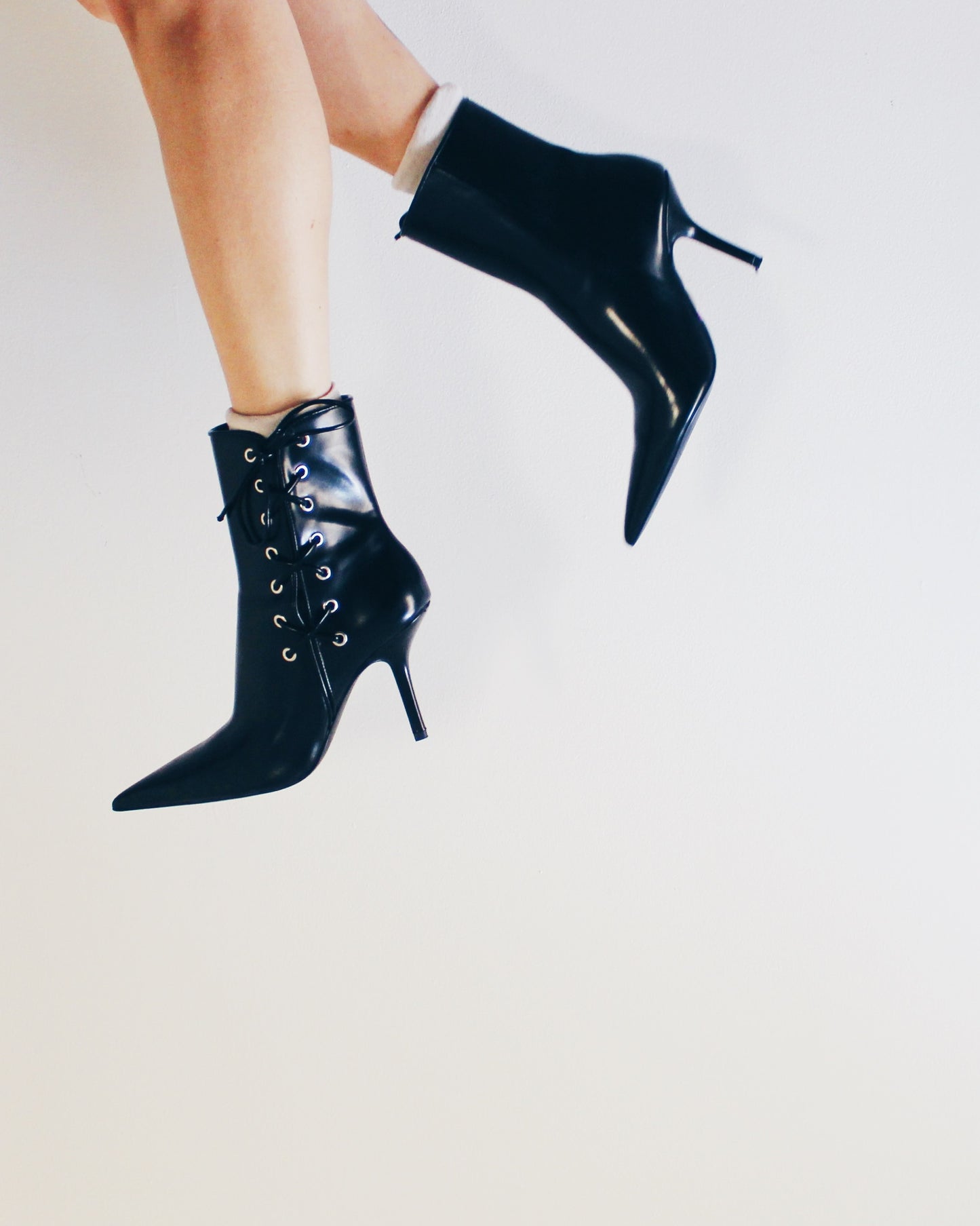 H&M Lace up Y2K Pointed Toe Stiletto Boots – Vintage Black Leather Ankle Boots | Early 2000s Iconic Heels