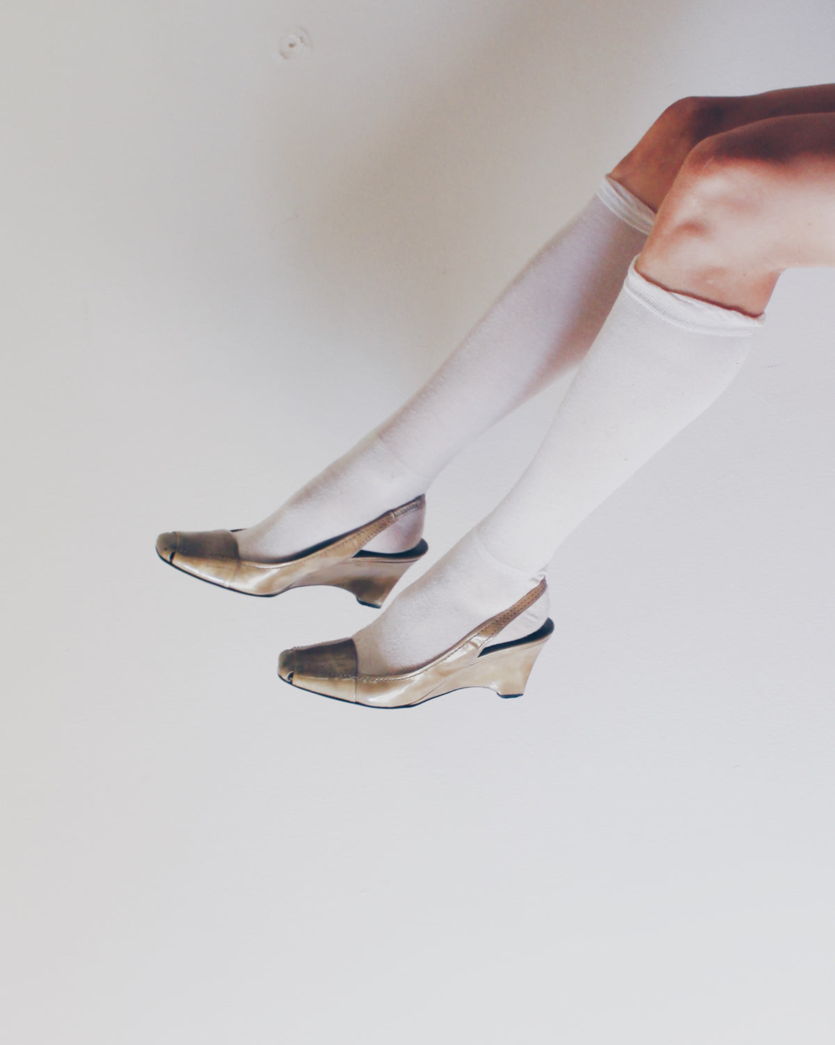 Enzo Angiolini Olive Leather Slingback Heels Size 7 | Vintage 90s Minimalist Workwear Wedge | Frasier Aesthetic Quiet Luxury Pumps