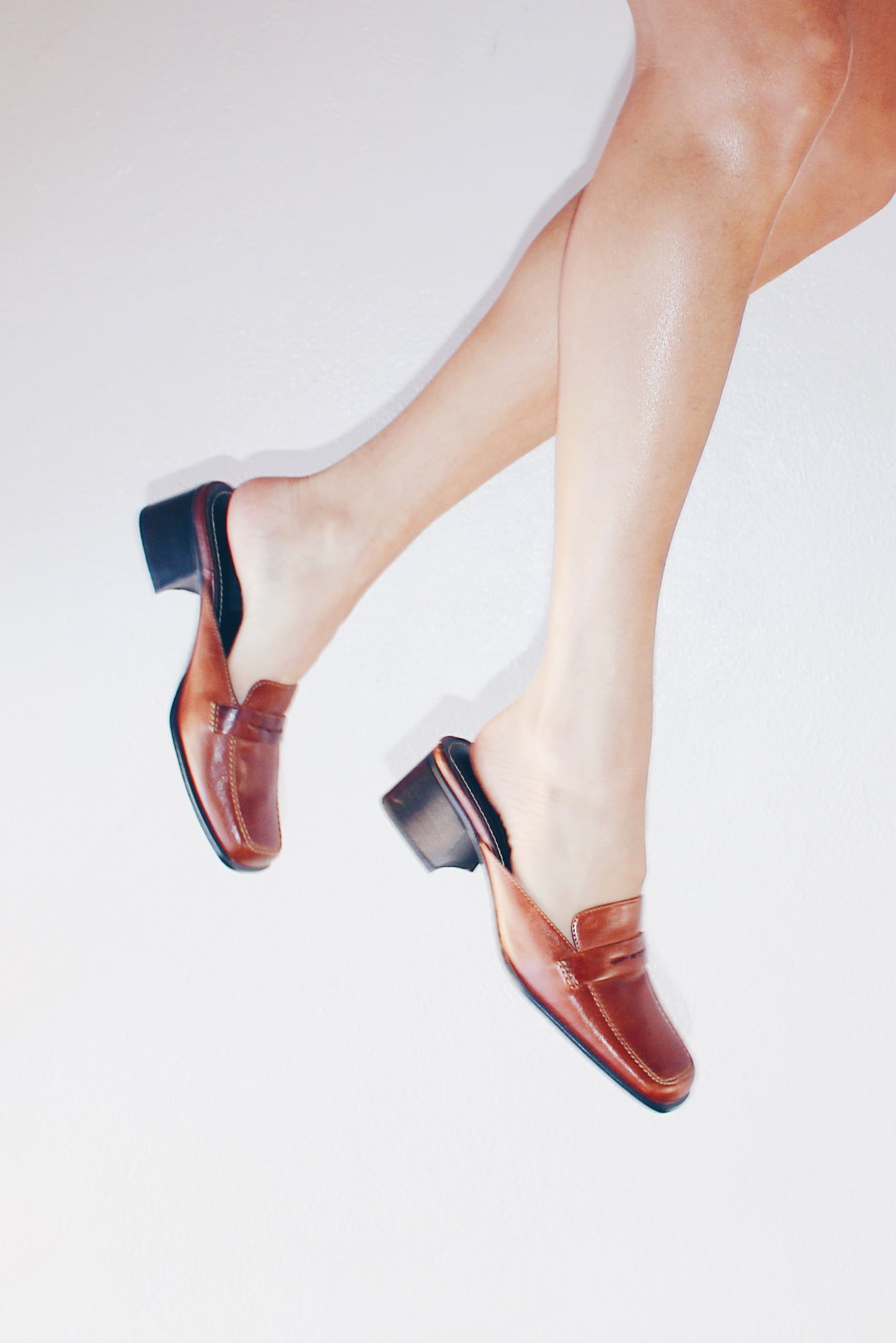 Vintage Y2K Librarian Elegance: Brown Square-Toed Heeled Loafers