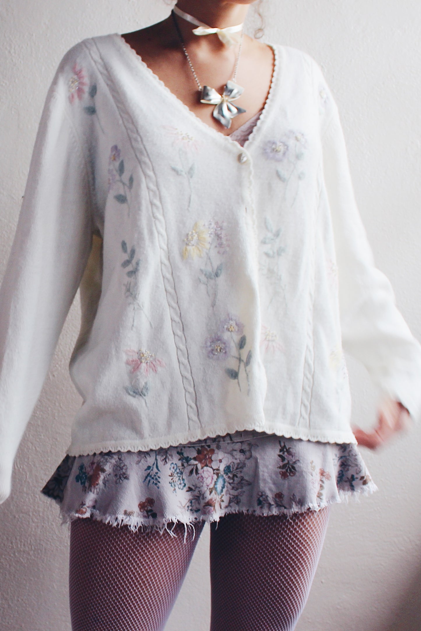 Vintage Cream Knit Floral Granny Cardigan | 1980s Retro Flower Sweater | Cozy Grandma Chic