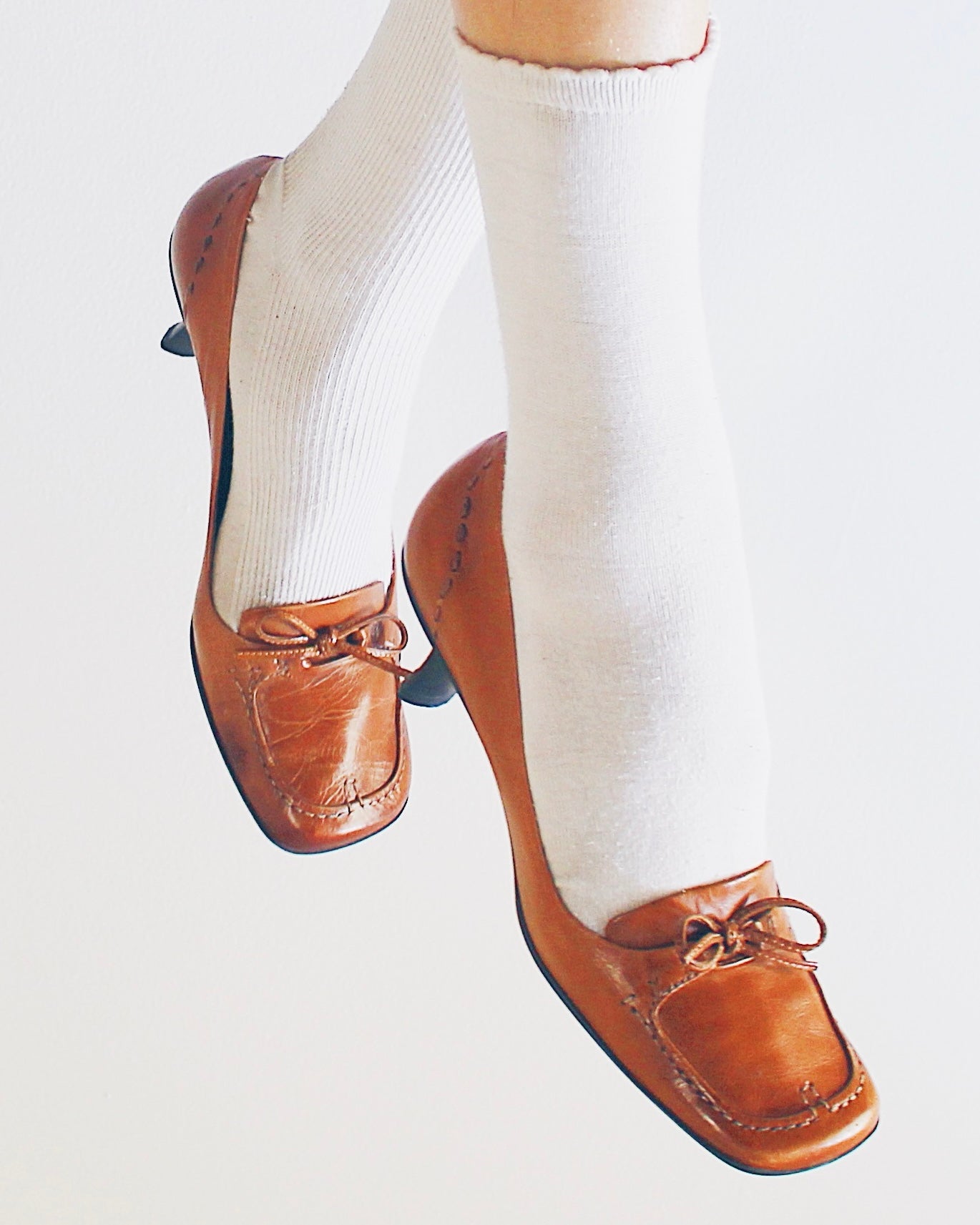 Vintage Enzo Angiolini Tan Leather Square‑Toe Kitten Heels – Academic Bookish Office Chic