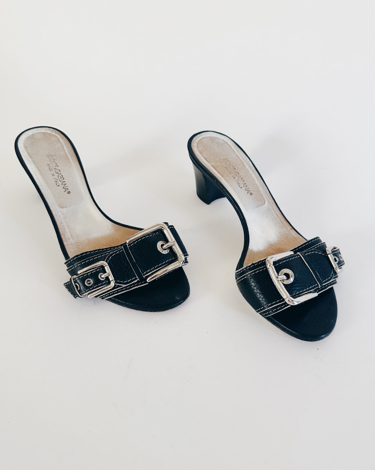 Vintage Dolce & Gabbana Kitten Heel Sandals – Black Leather Buckle Strap Y2K Designer Slip On Heels