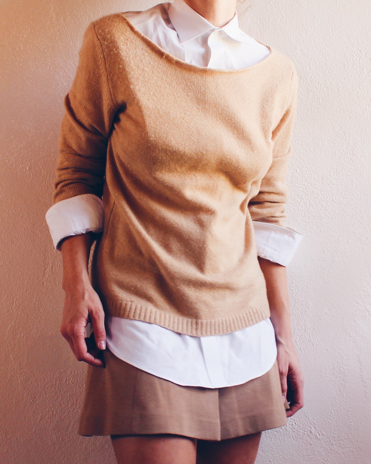 Vintage Tan Cashmere Sweater by Benedetta – Minimalist 90s Style, Layering Pullover, Preppy Academic Knit
