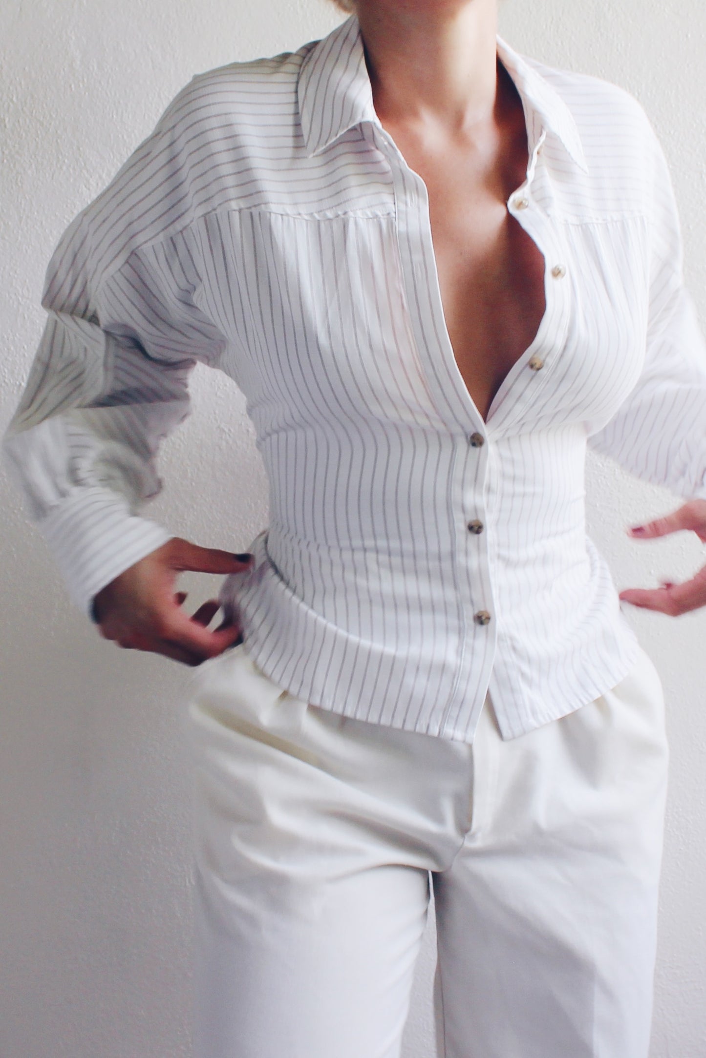 White striped shirt / minimalist cotton pinstripe blouse