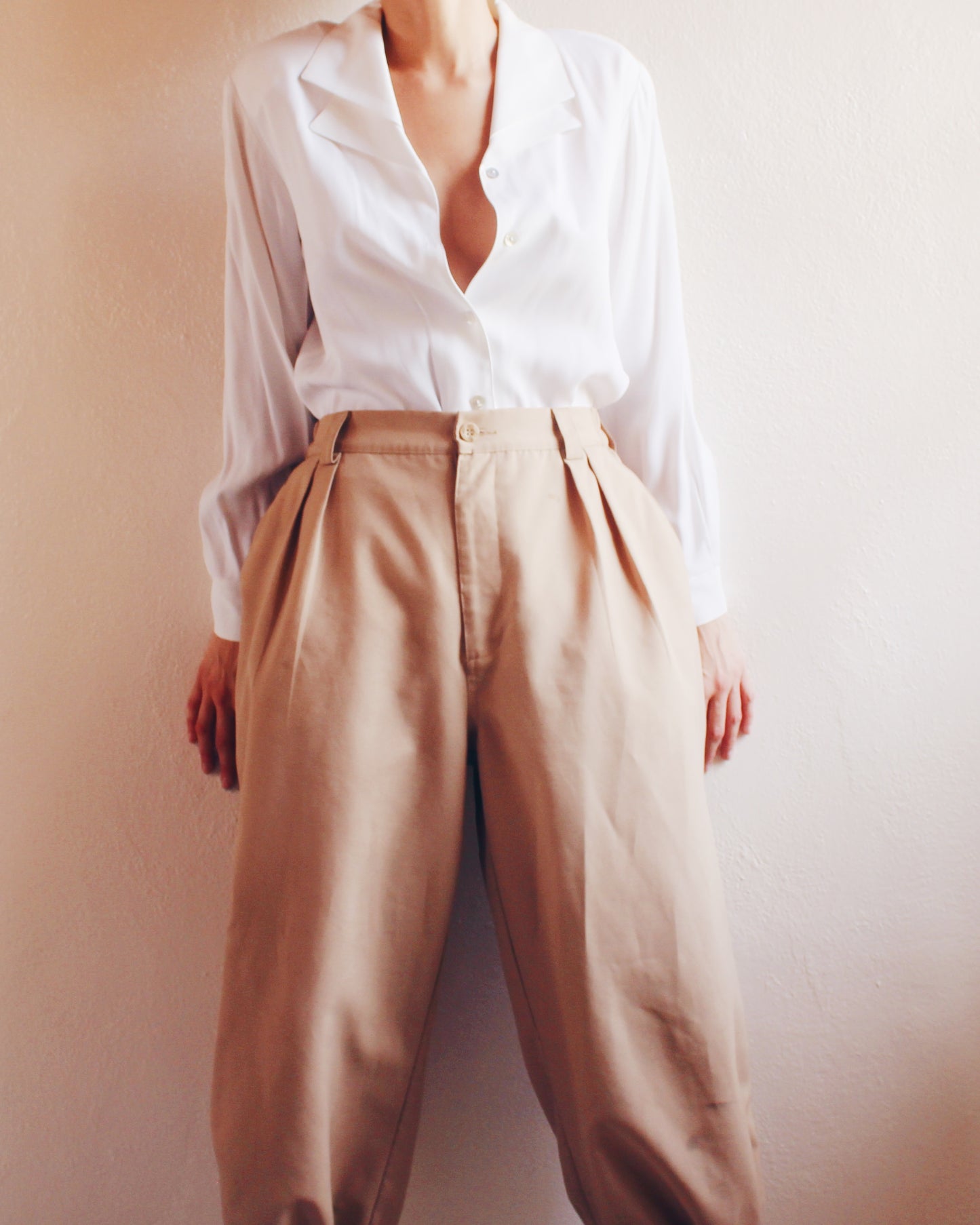 Vintage 80s Ivory Double‑Collar Blouse – Minimalist Business Casual Top for Women