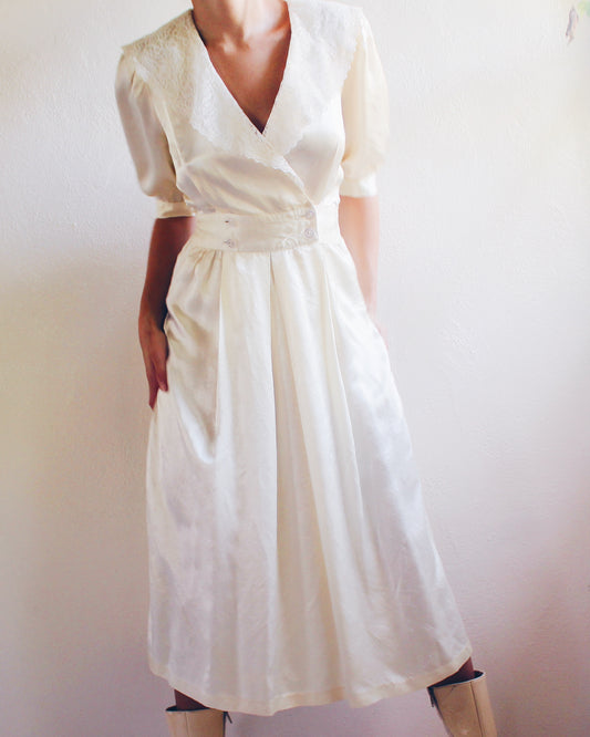 Vintage Joni Blair Prairie Dress – Cottagecore American Gothic Summer Midi | Lace Collar & Button Waist